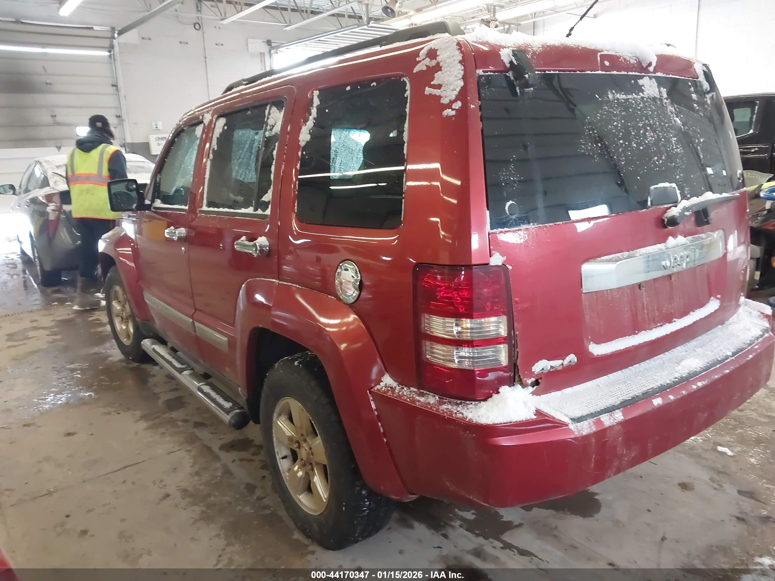 JEEP LIBERTY image 3