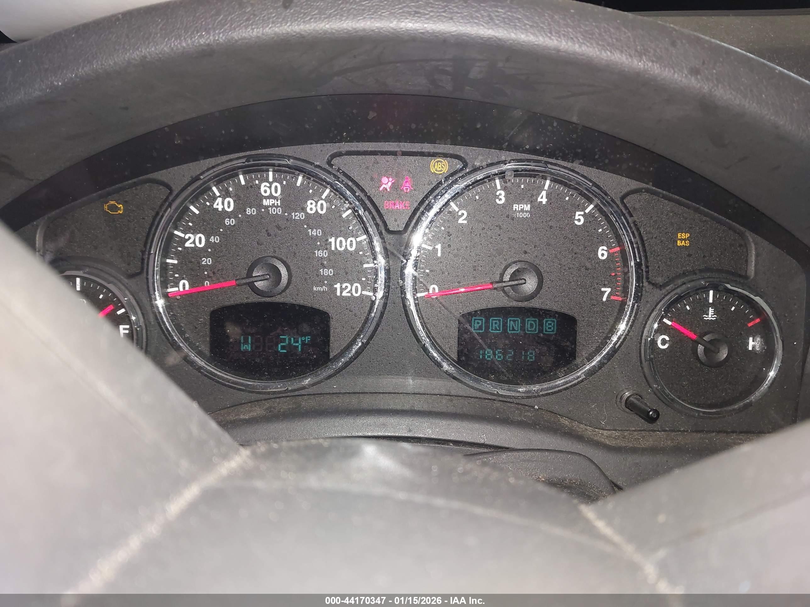 JEEP LIBERTY image 7