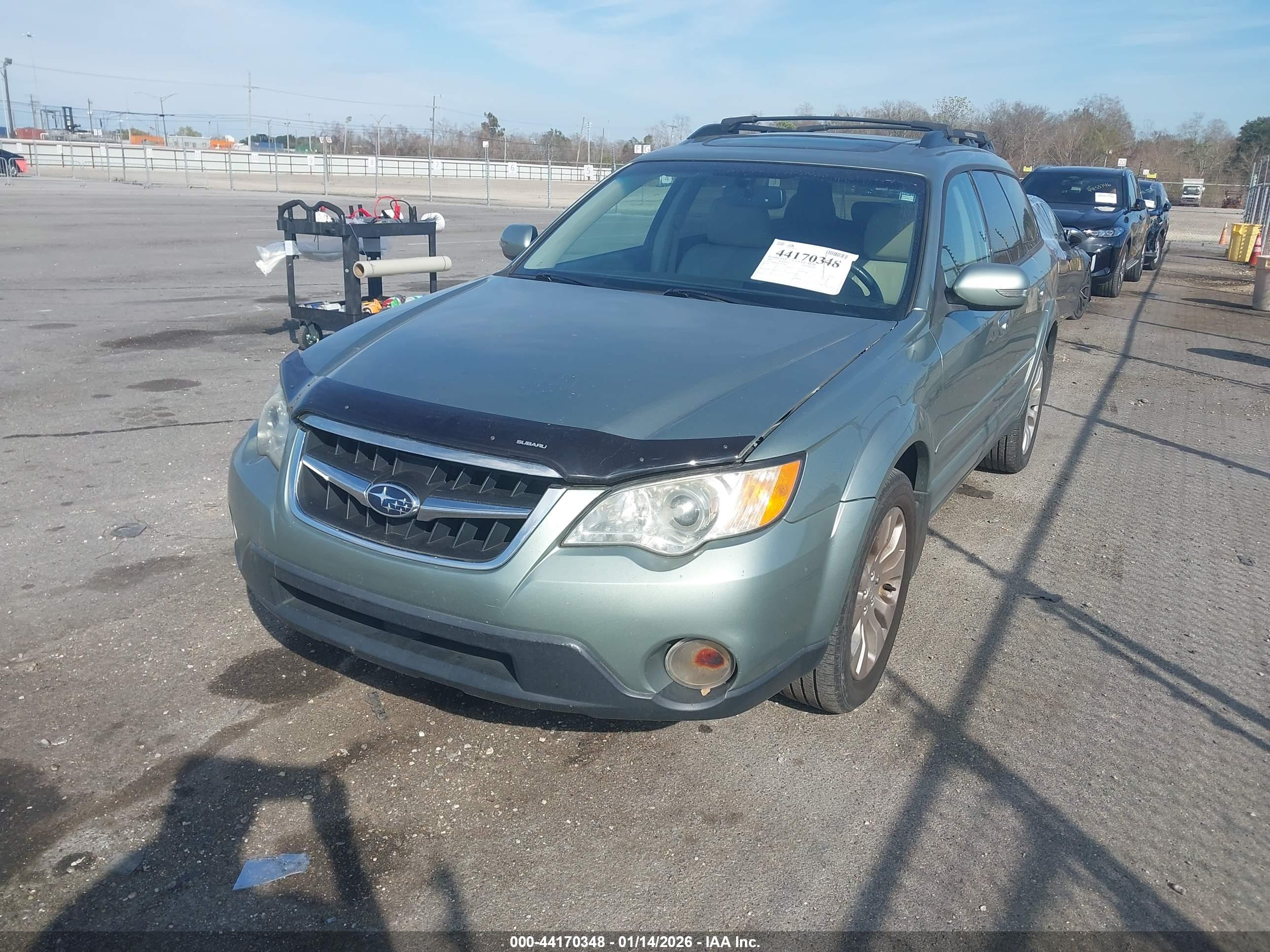 SUBARU OUTBACK image 2
