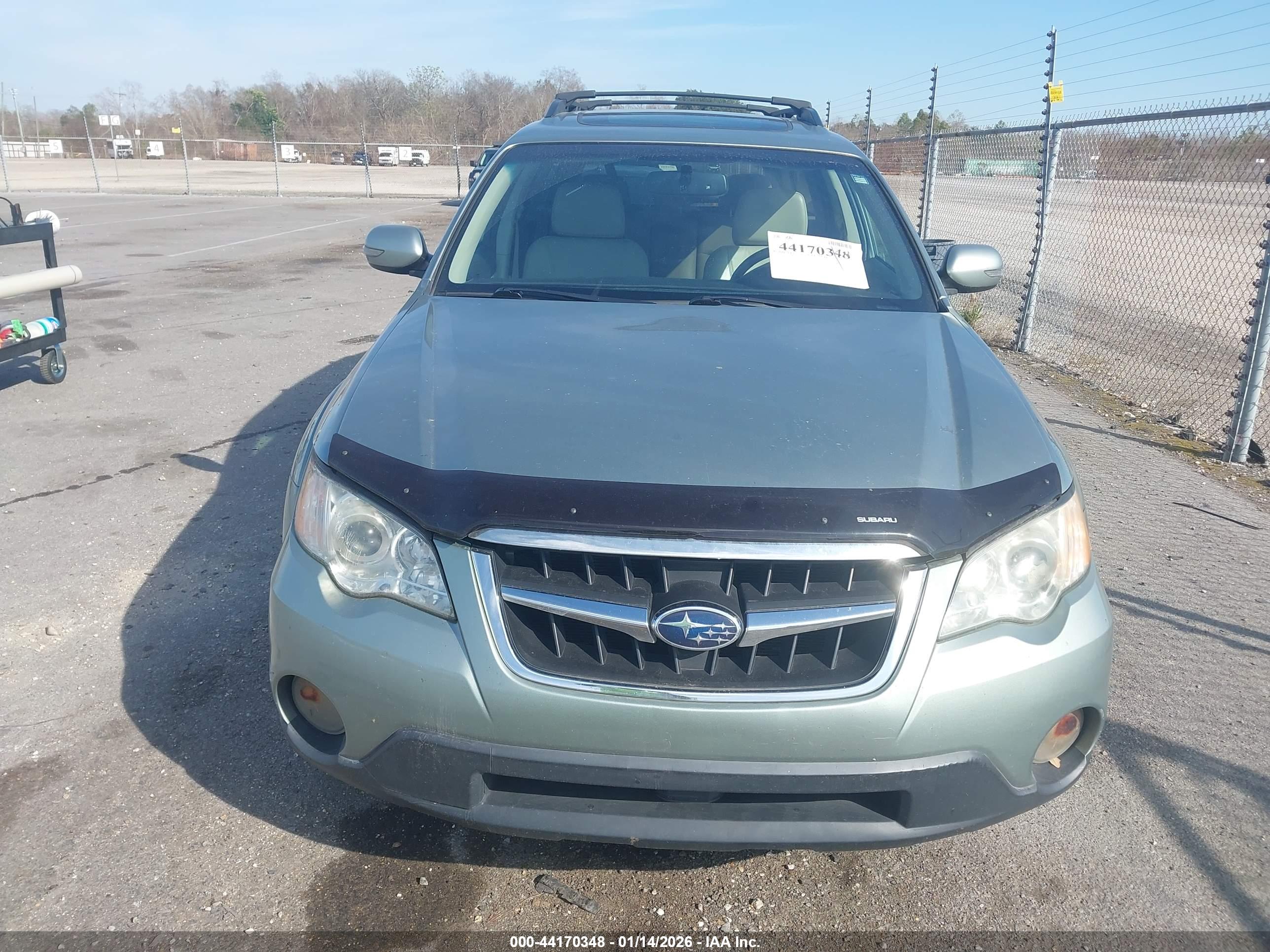 SUBARU OUTBACK image 6