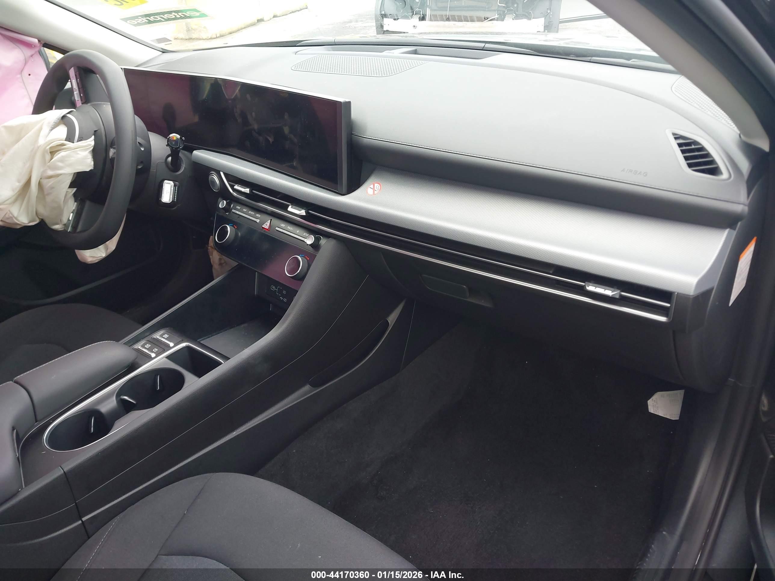 HYUNDAI SONATA image 5