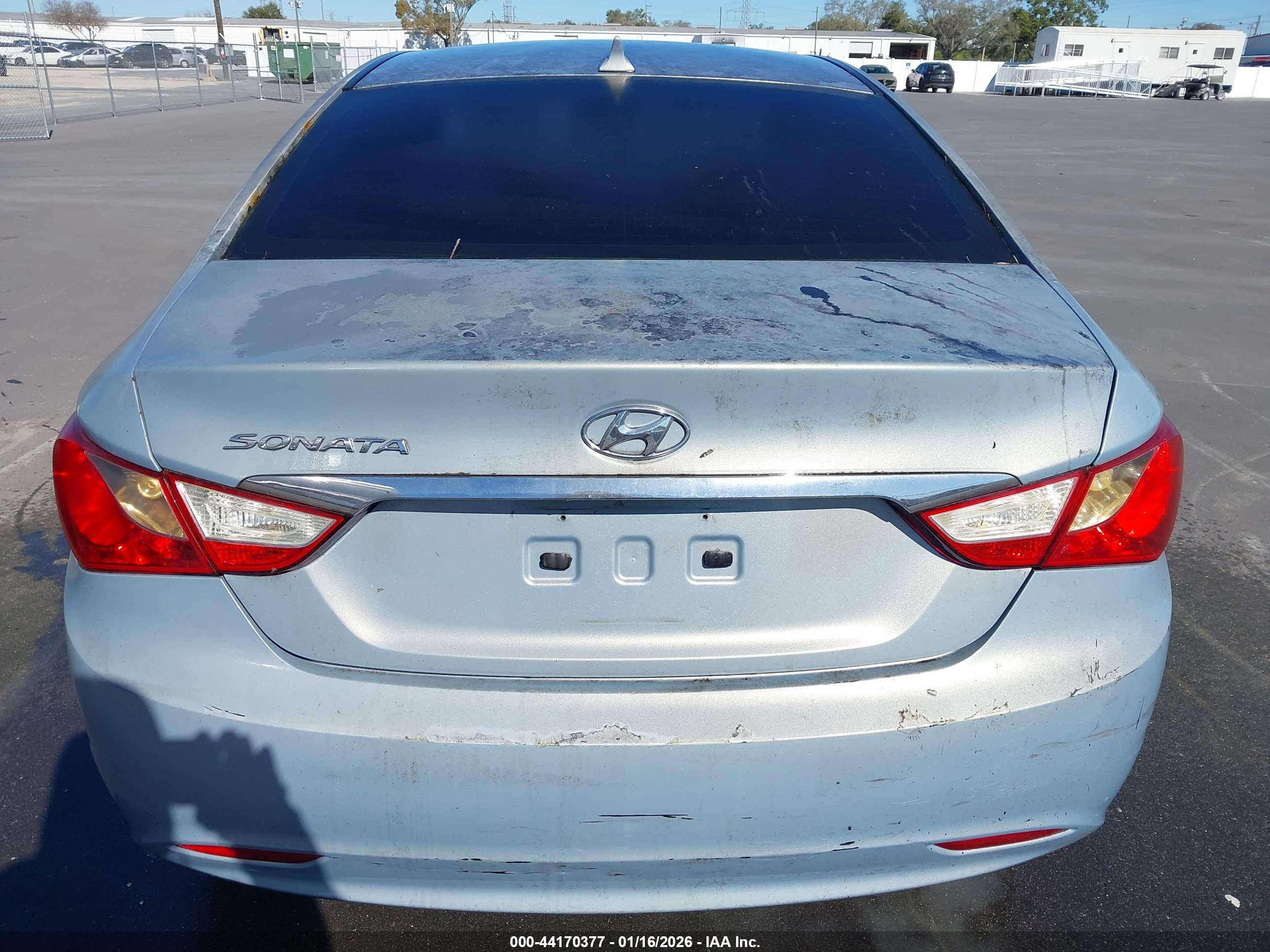 HYUNDAI SONATA image 6