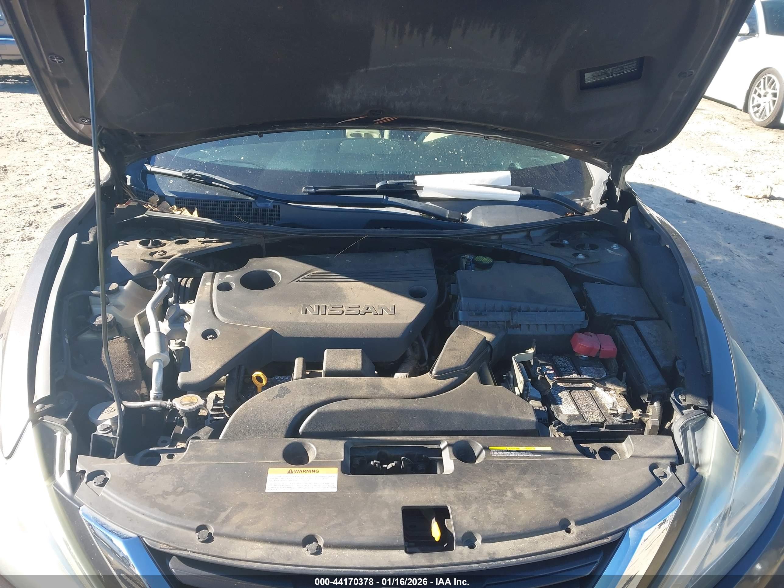 NISSAN ALTIMA image 10