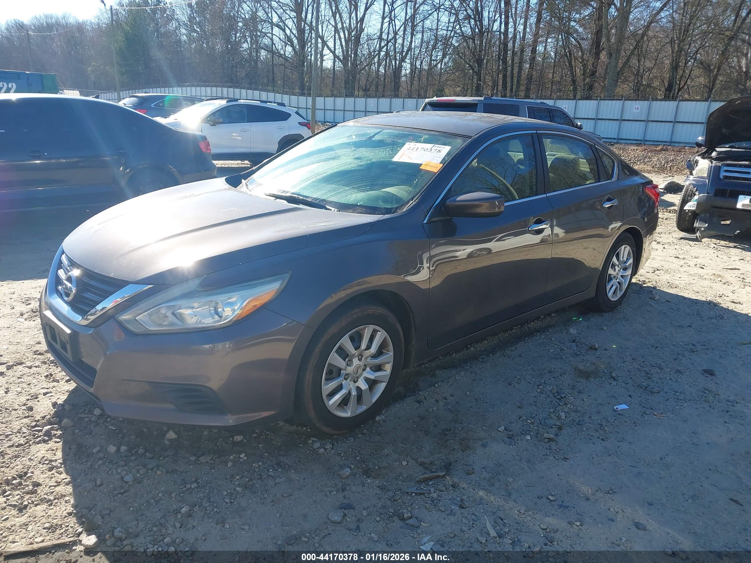 NISSAN ALTIMA image 2