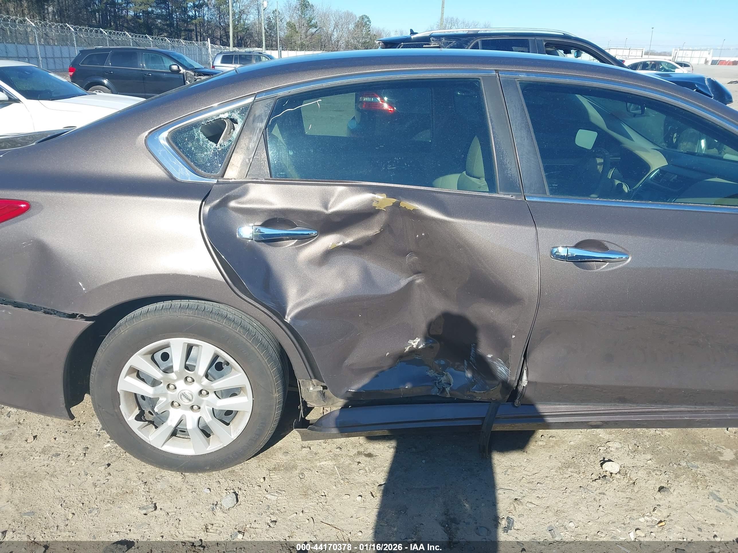 NISSAN ALTIMA image 6