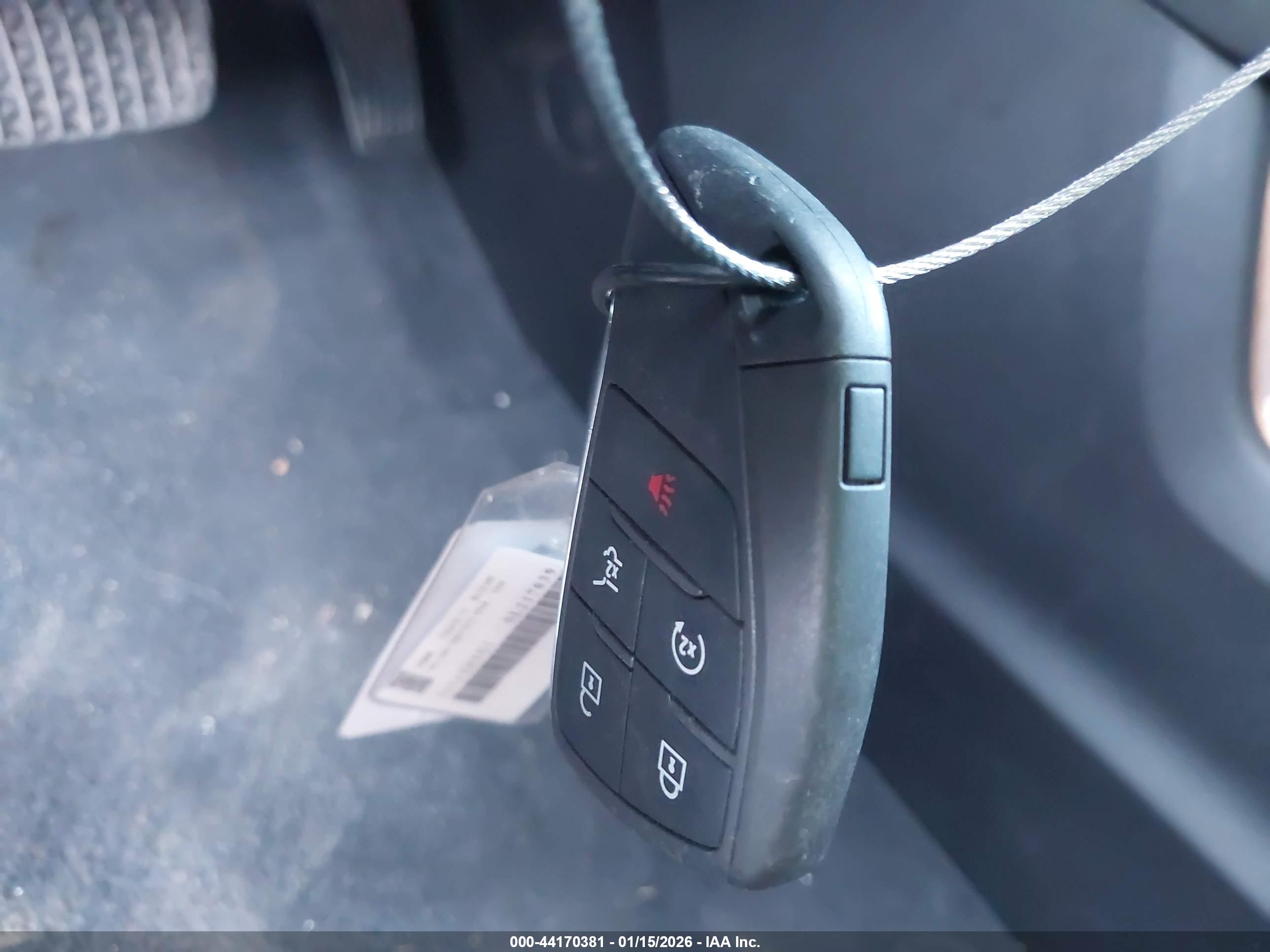 CHEVROLET EQUINOX image 11