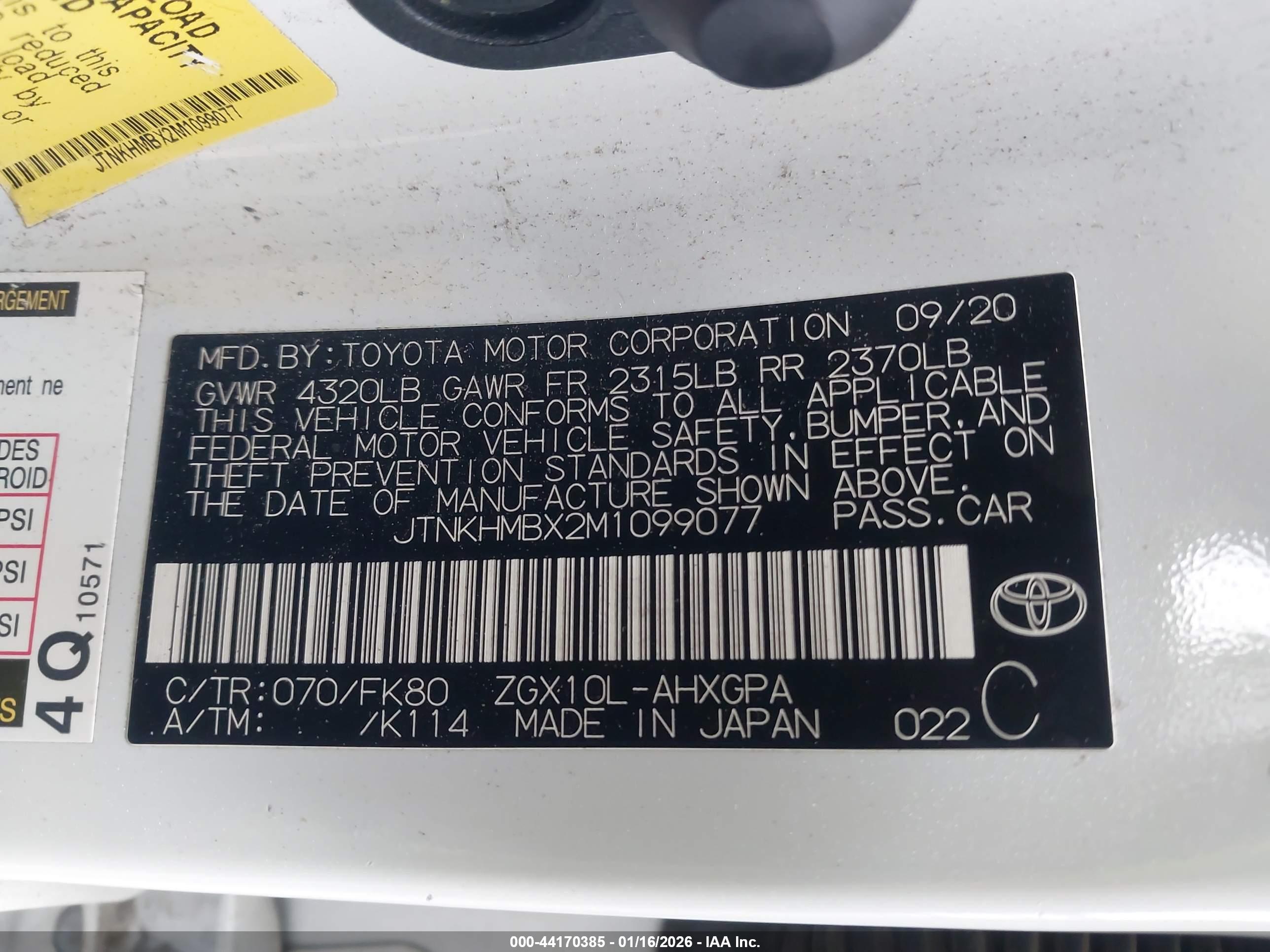 TOYOTA C-HR image 9