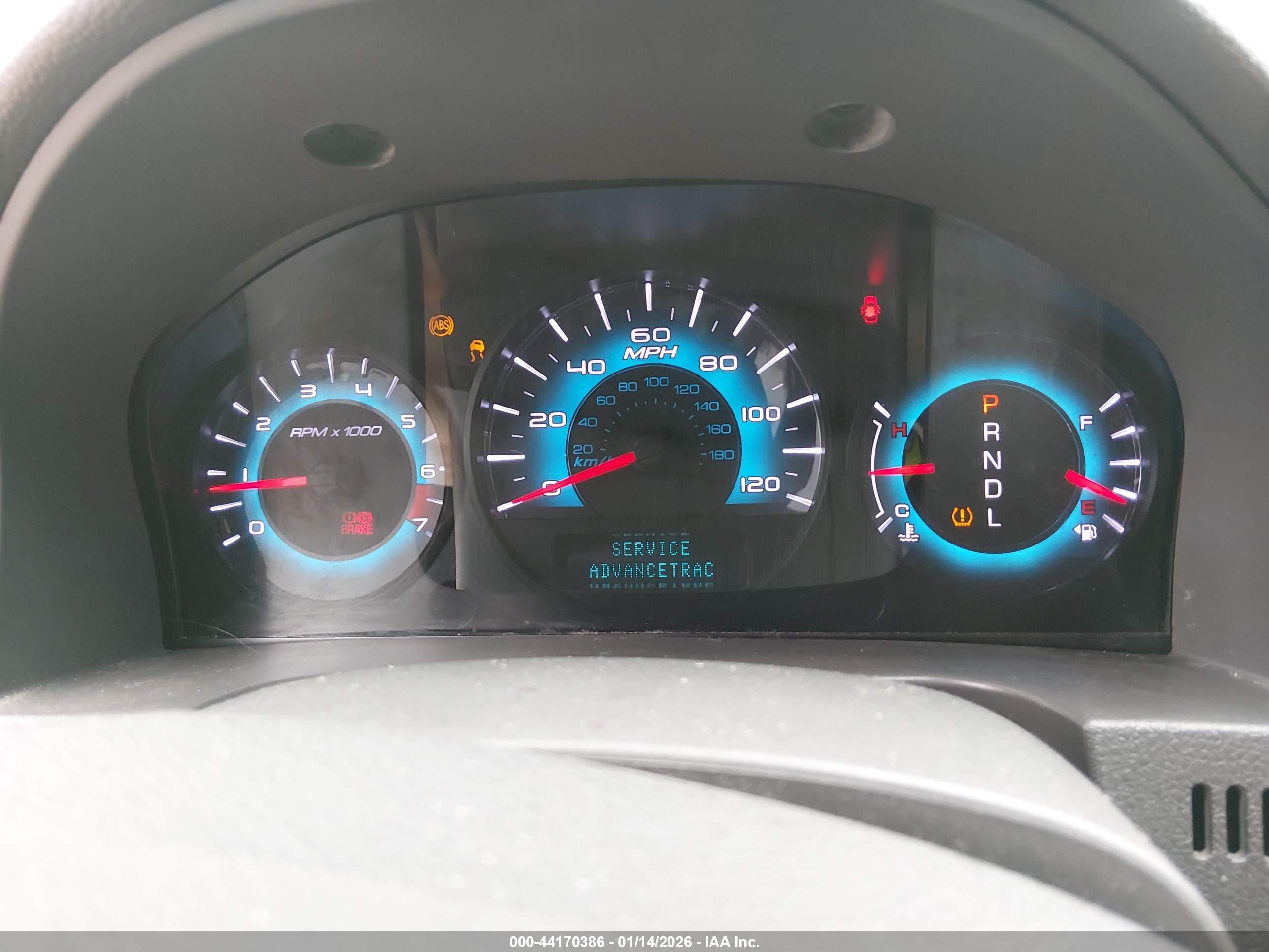 FORD FUSION image 7