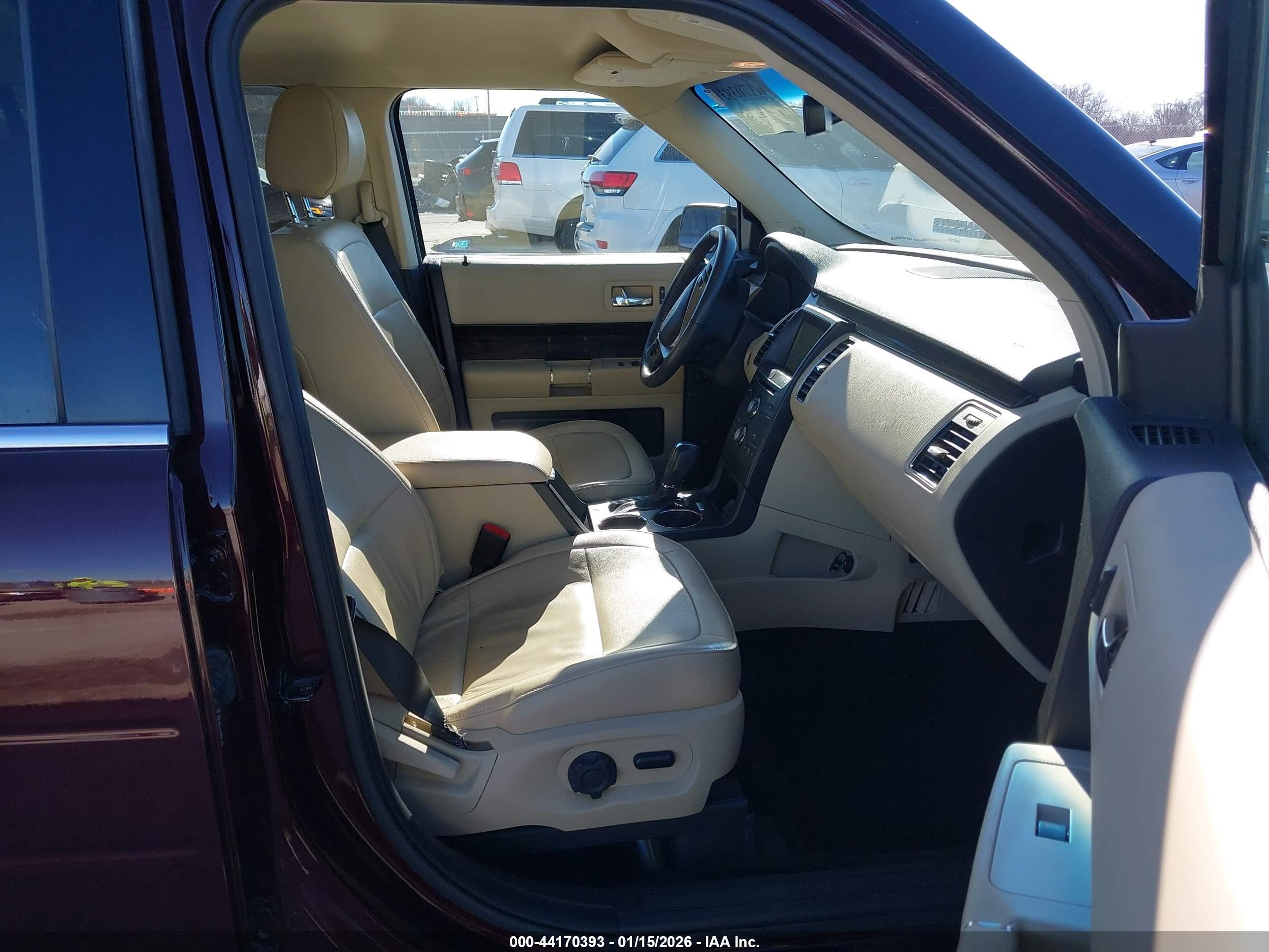 FORD FLEX image 5