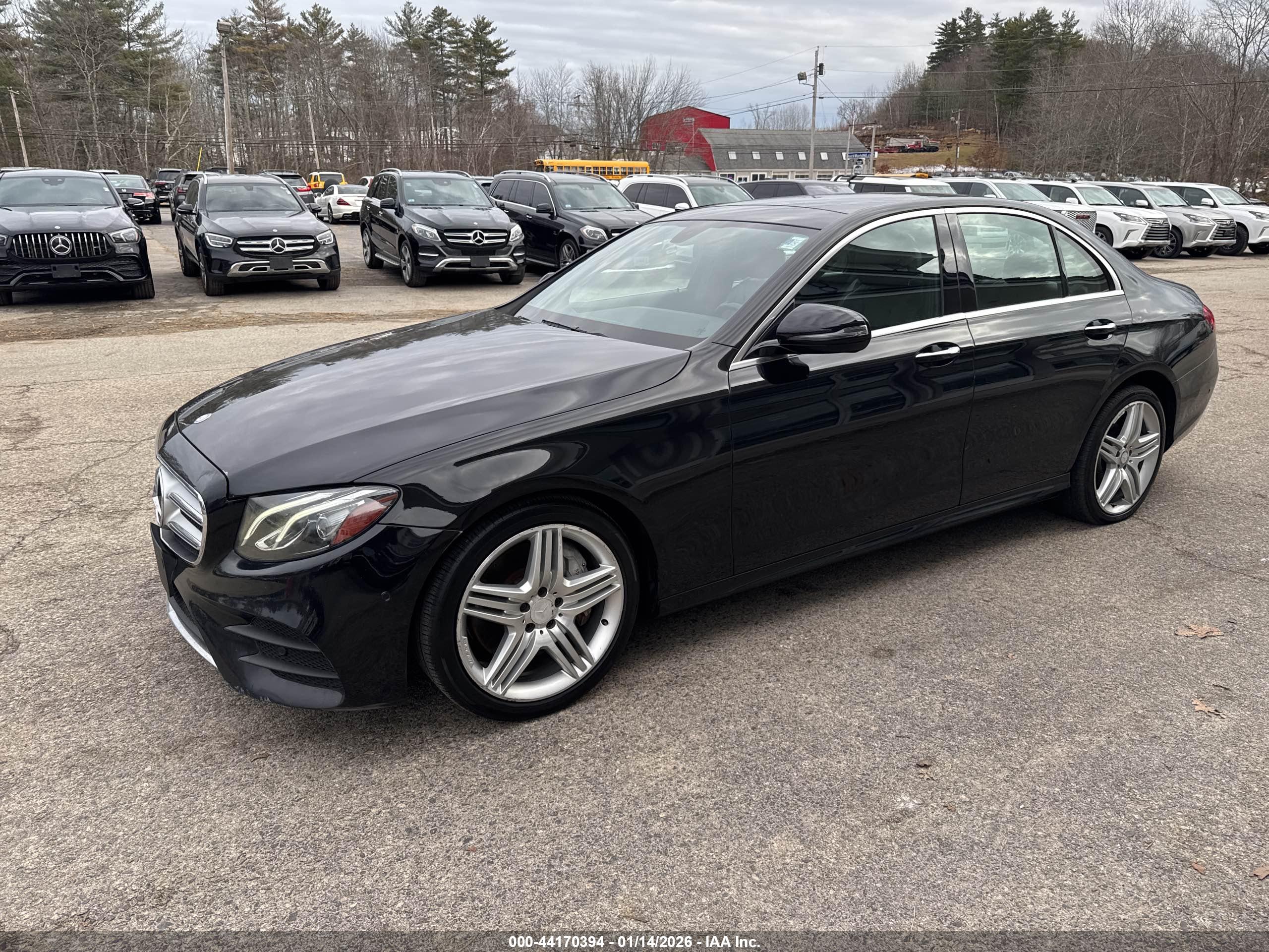 MERCEDES-BENZ E image 2