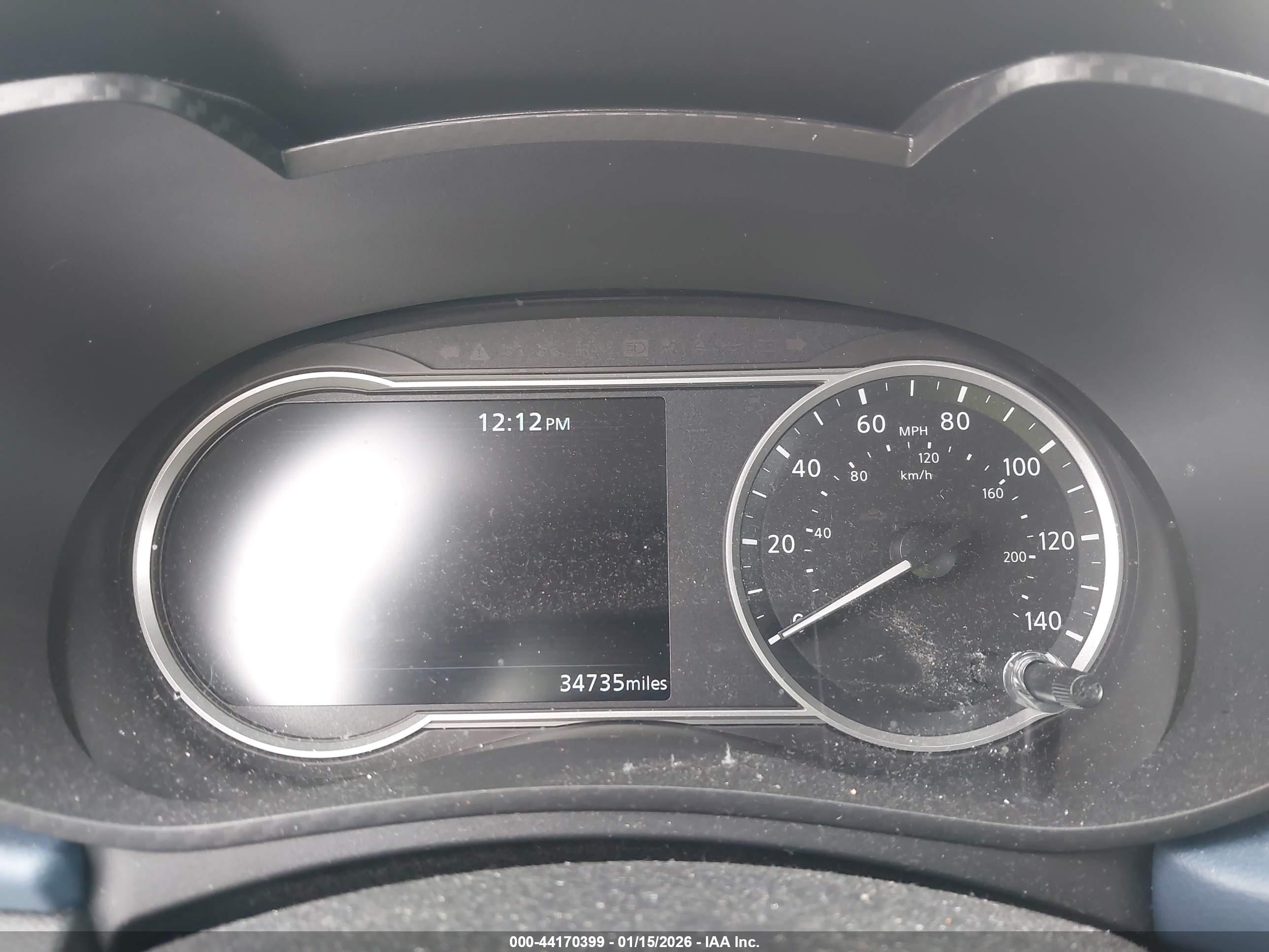 NISSAN VERSA image 7