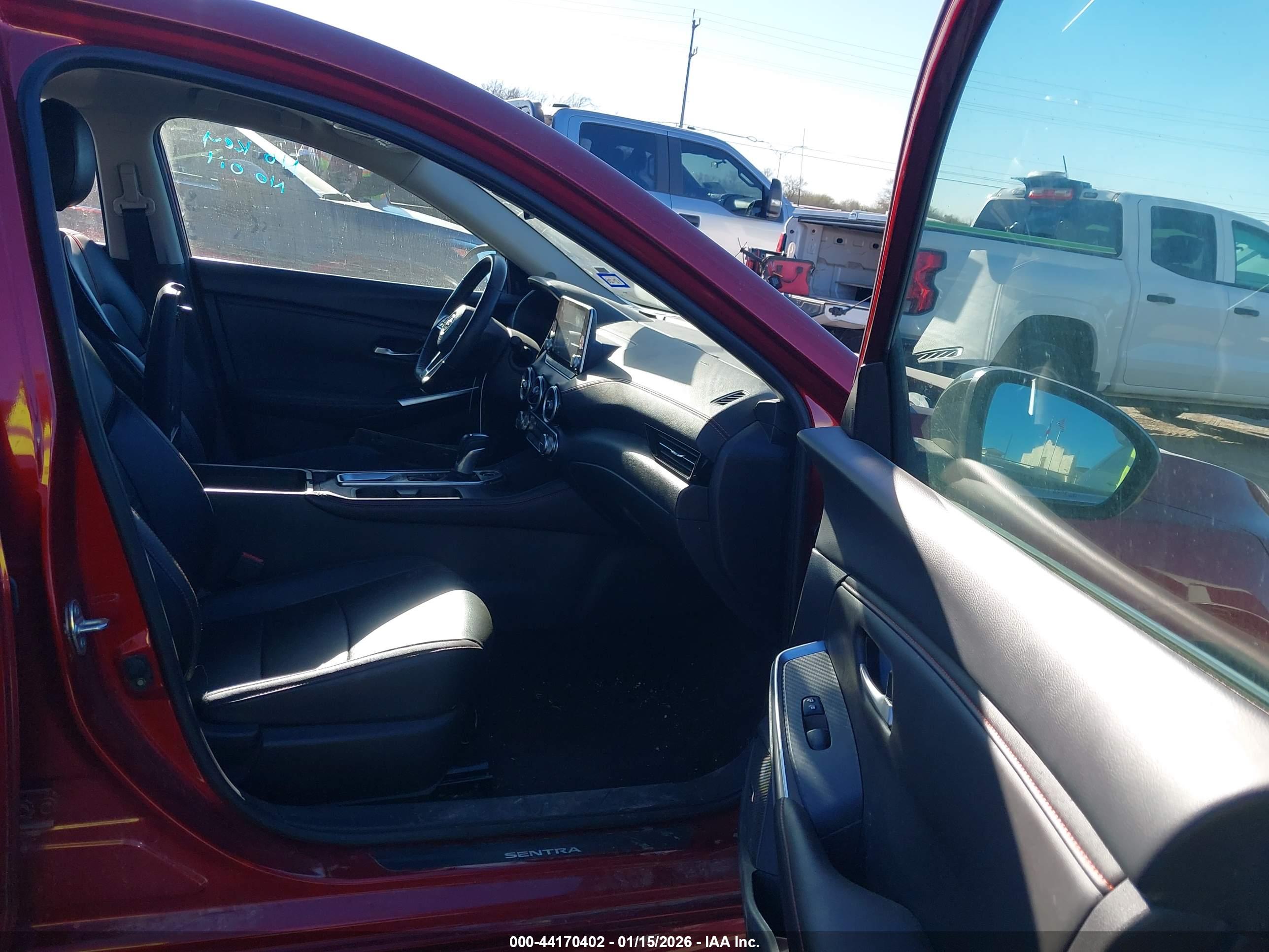 NISSAN SENTRA image 5