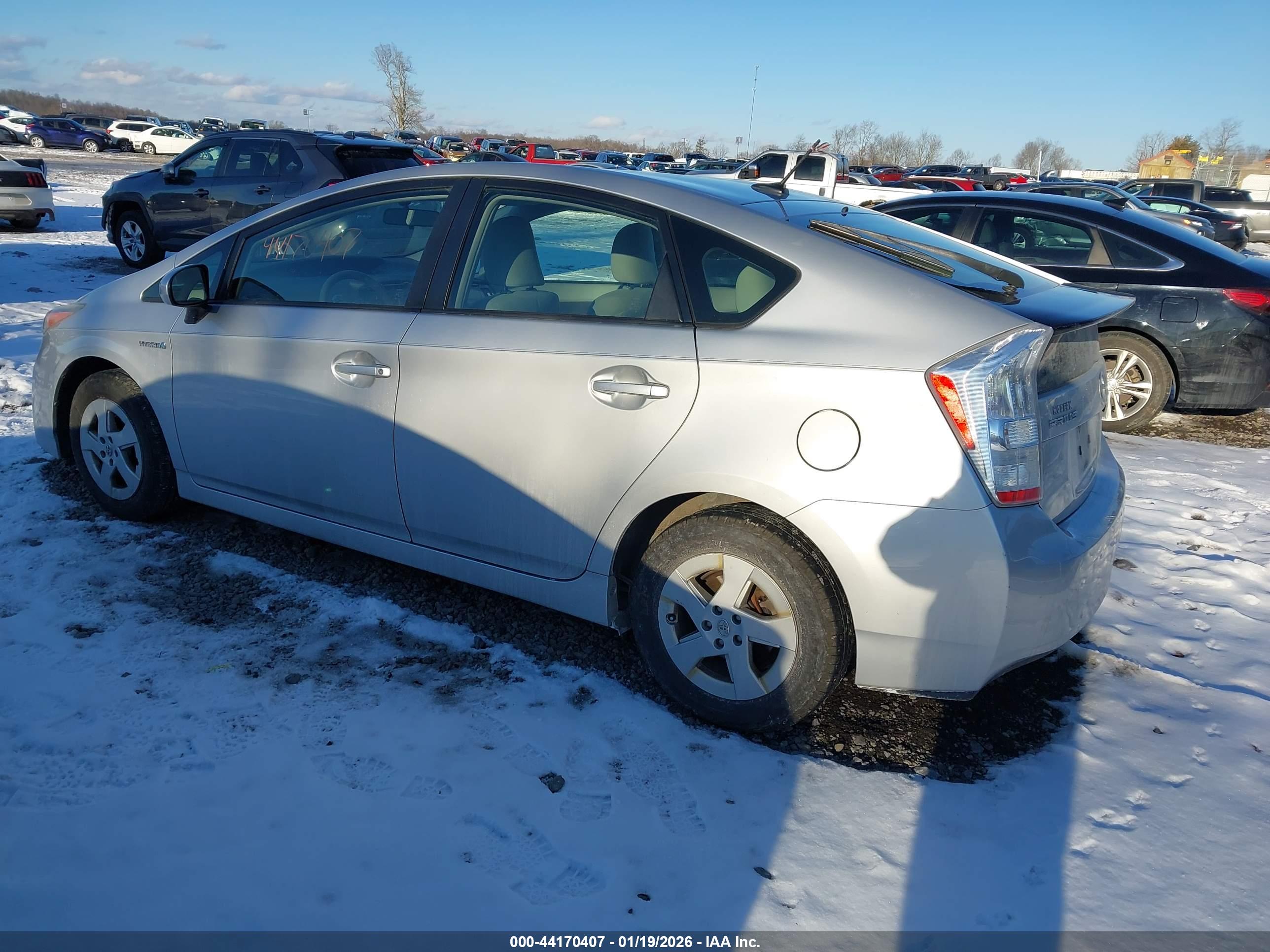 TOYOTA PRIUS image 3