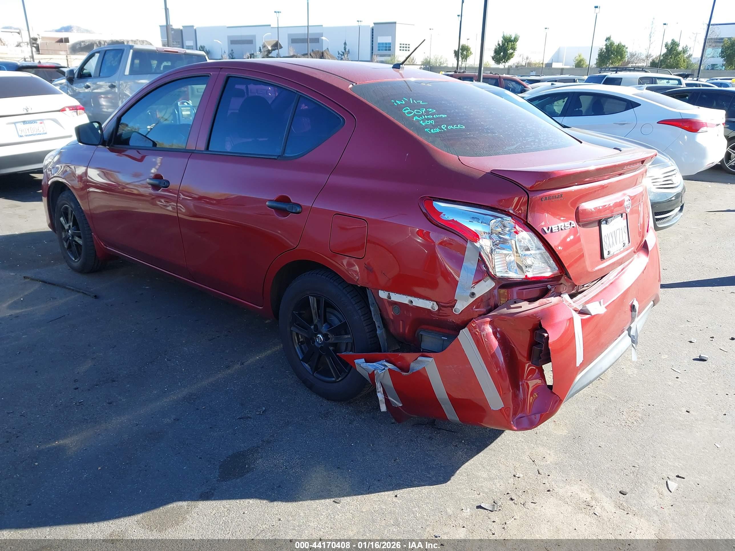 NISSAN VERSA image 3