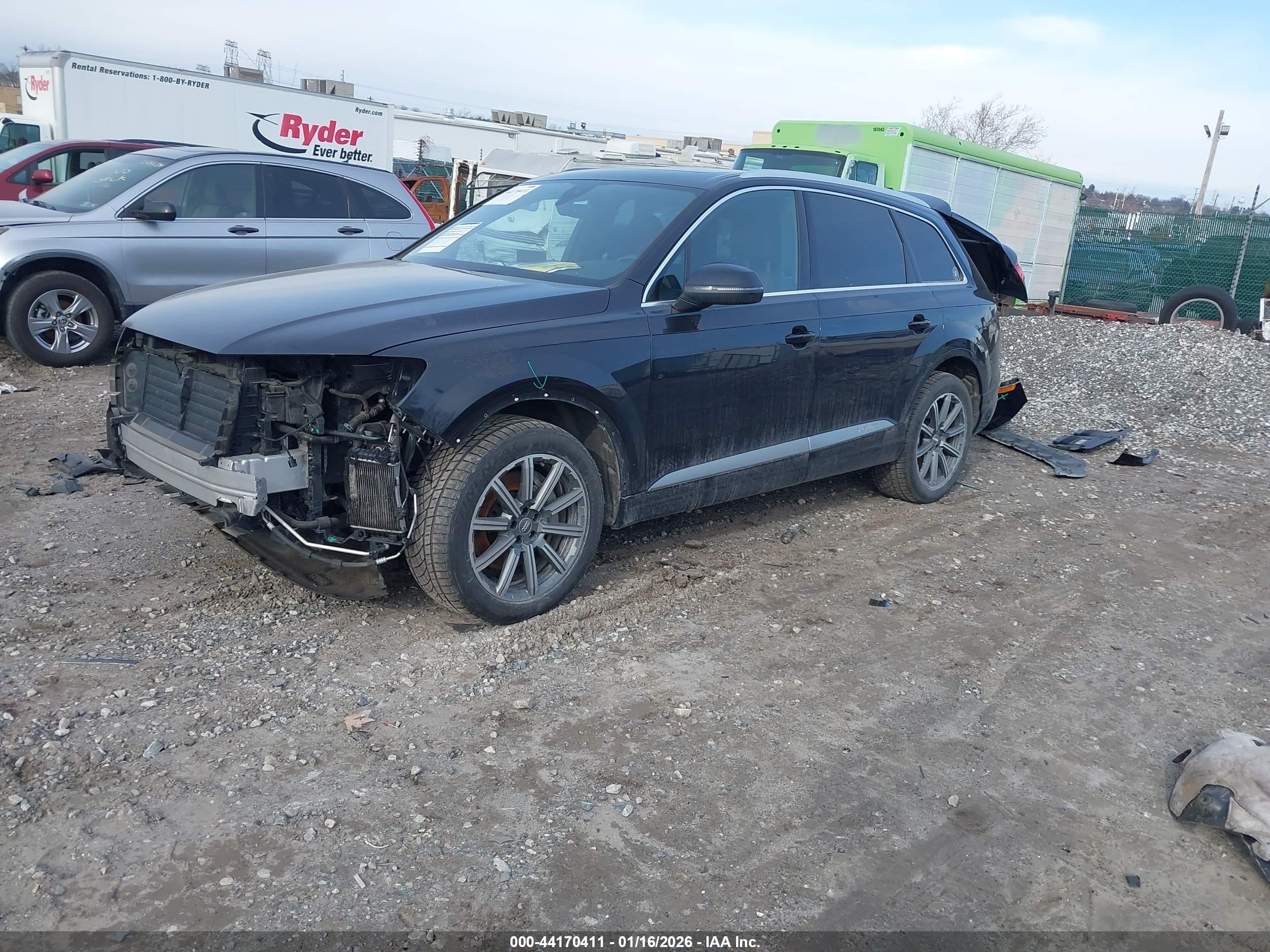 AUDI Q7 image 2