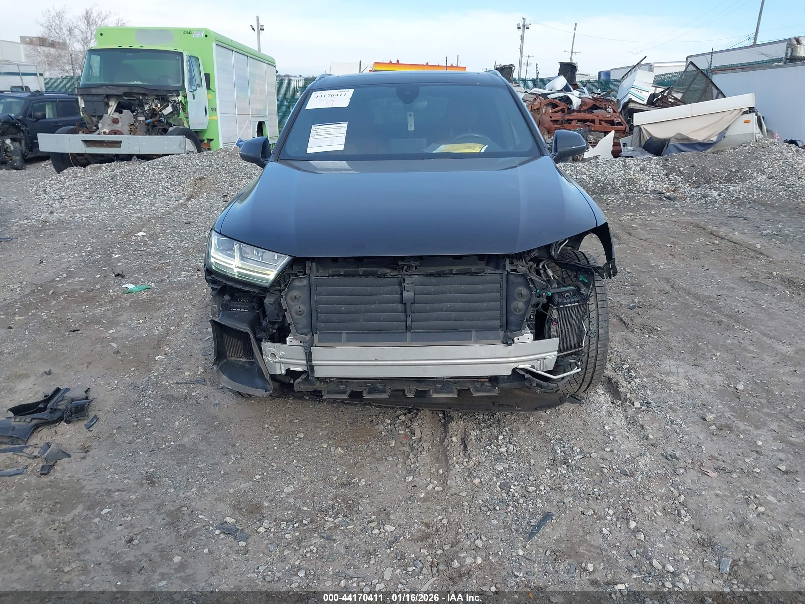 AUDI Q7 image 6