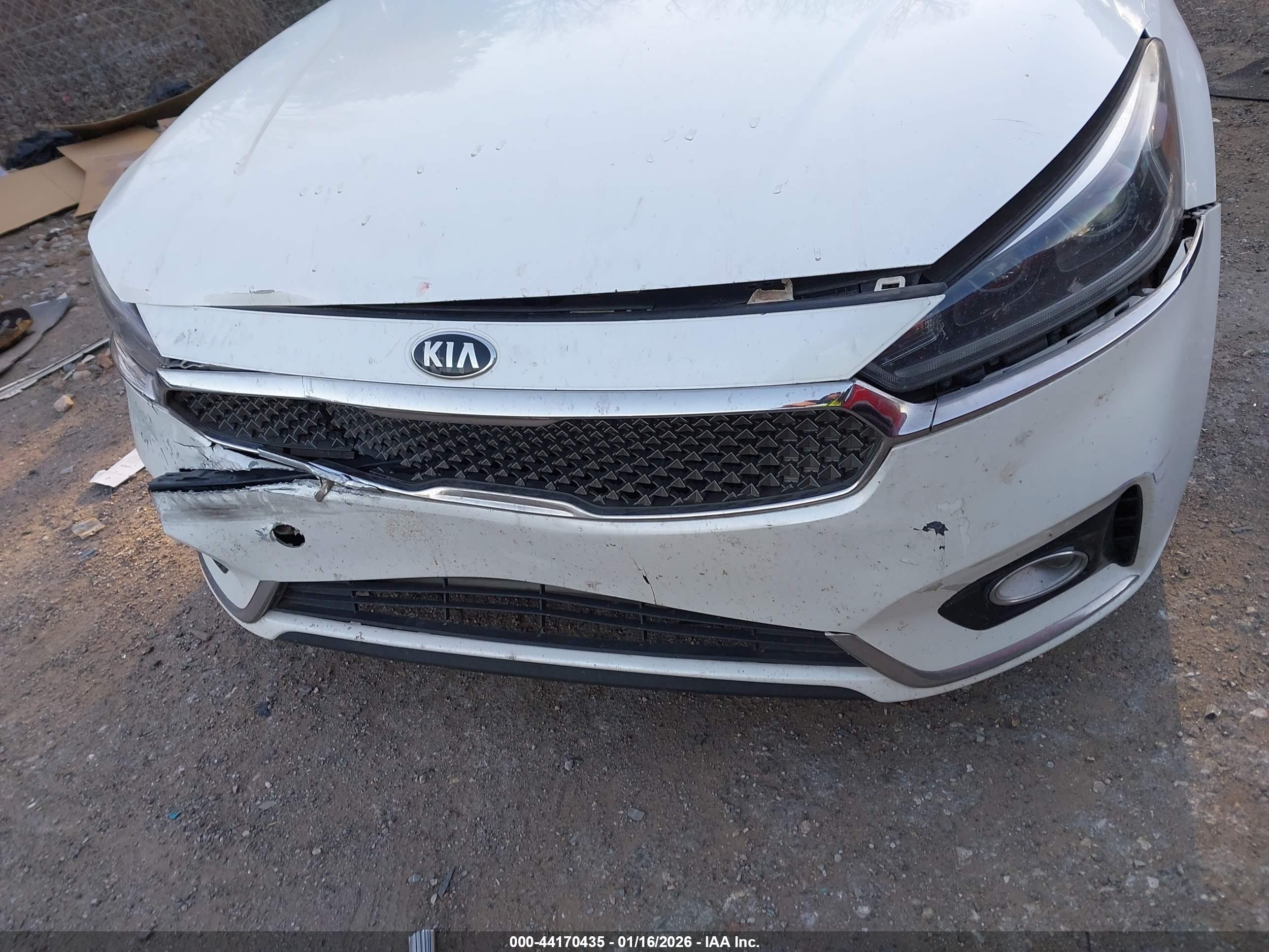 KIA CADENZA image 6