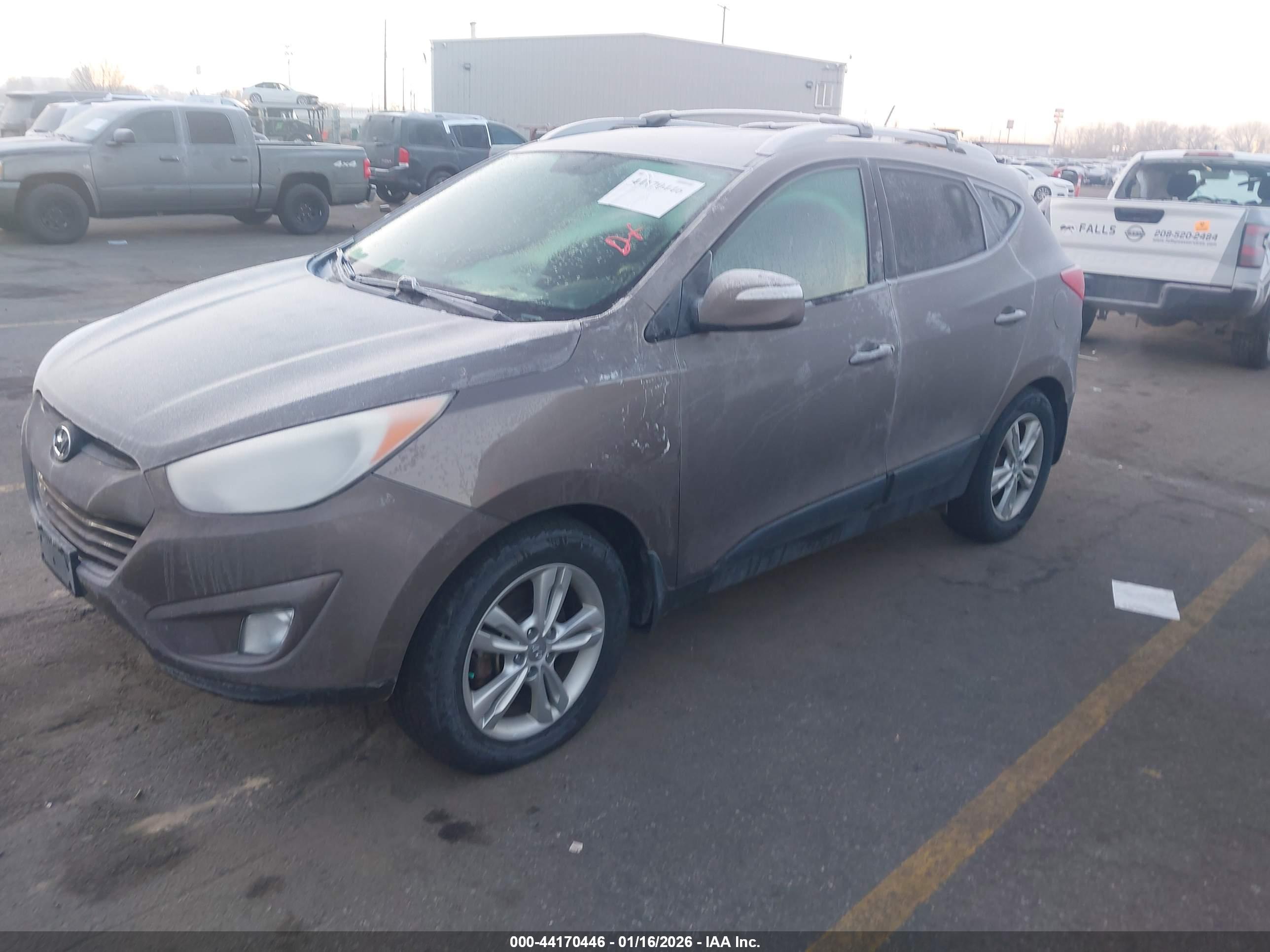 HYUNDAI TUCSON image 2
