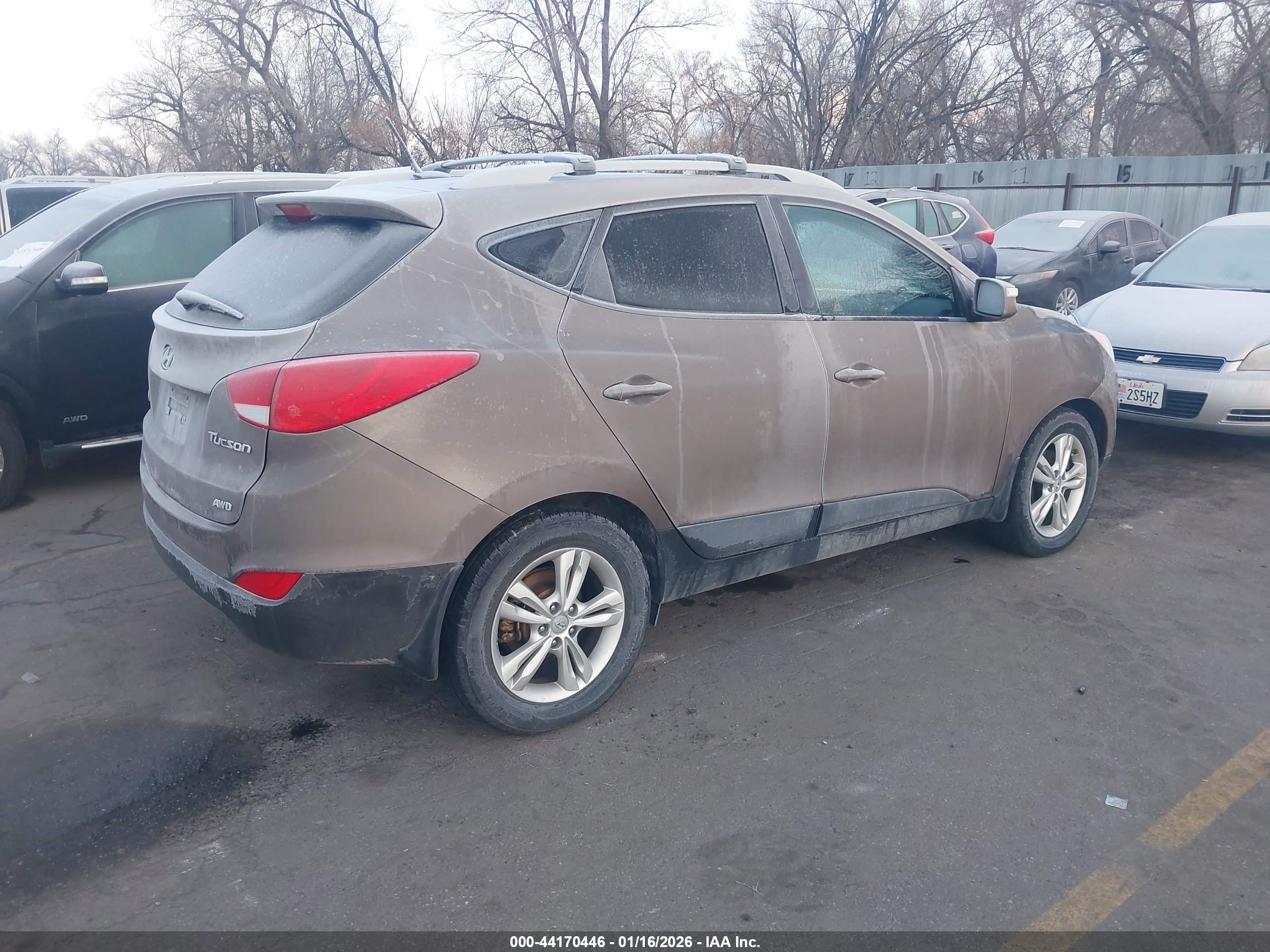 HYUNDAI TUCSON image 4