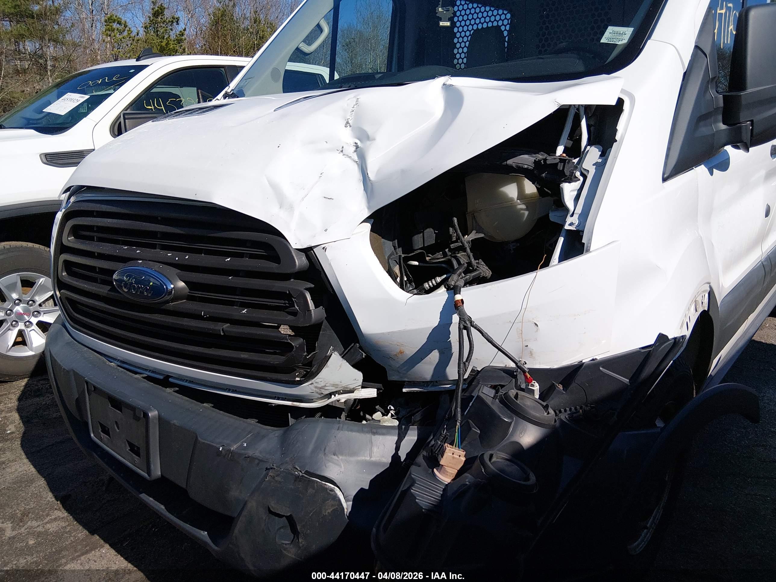 FORD TRANSIT-250 image 6