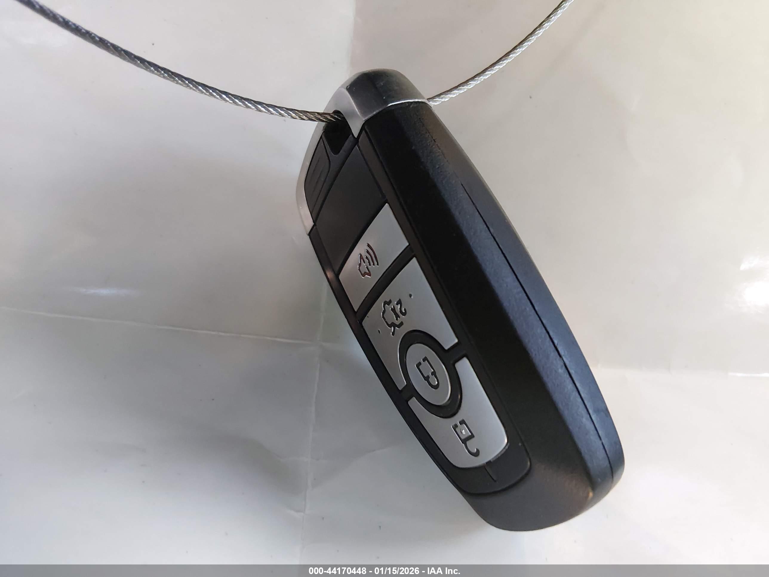 FORD FUSION image 11