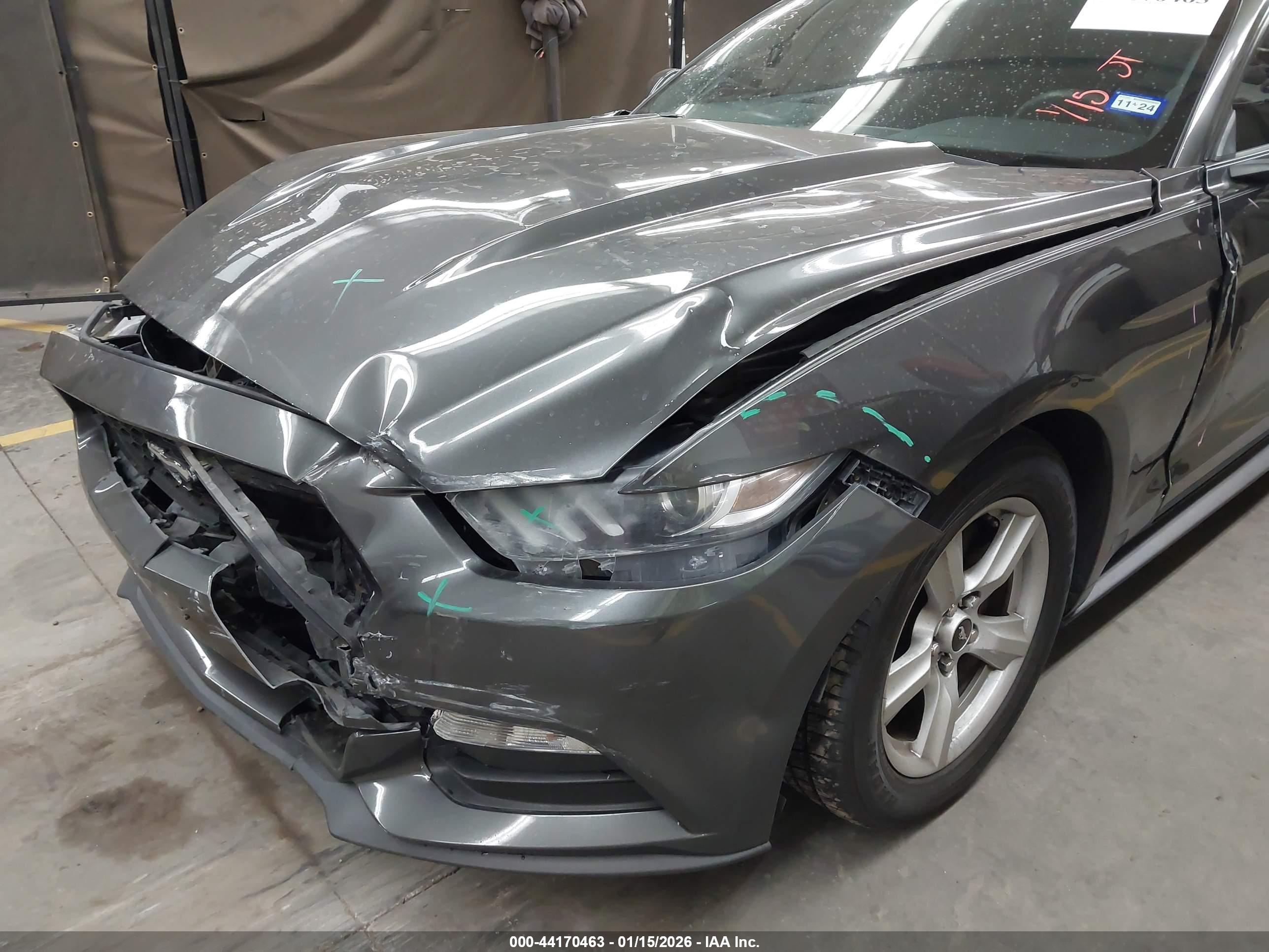 FORD MUSTANG image 6