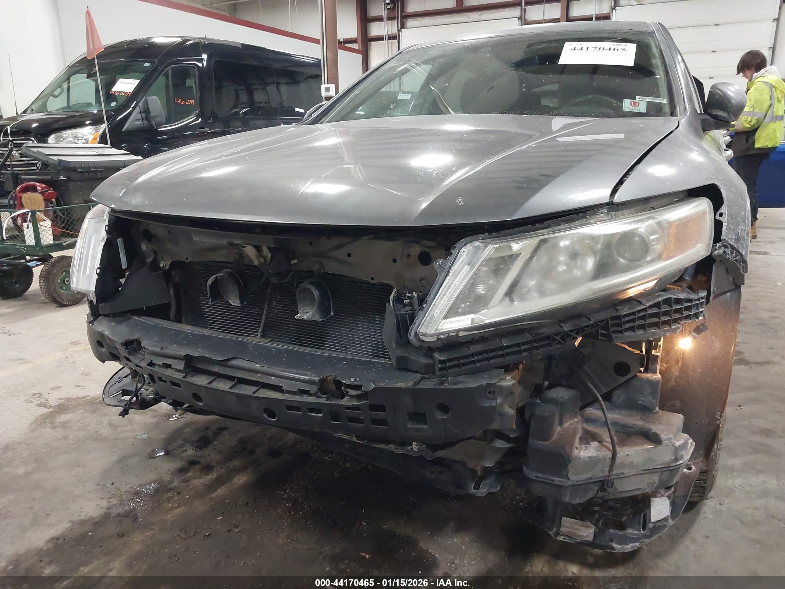 HONDA CROSSTOUR image 6