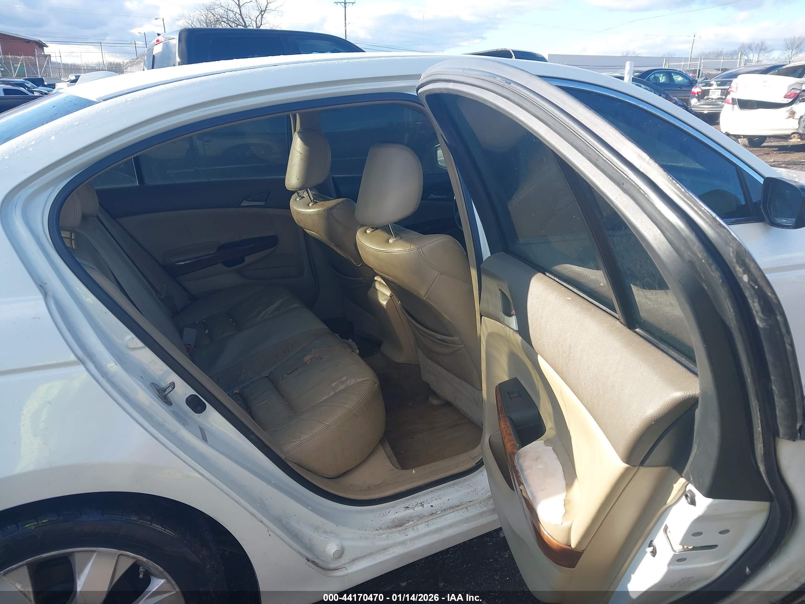 HONDA ACCORD image 8