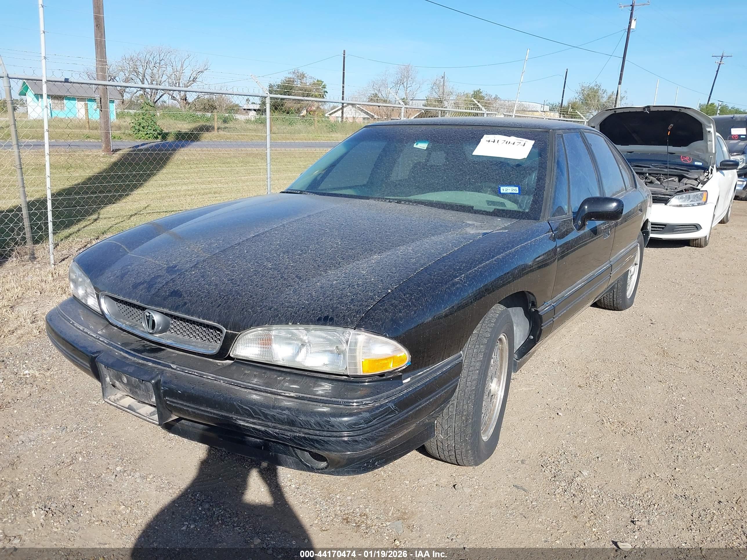 PONTIAC BONNEVILLE image 6