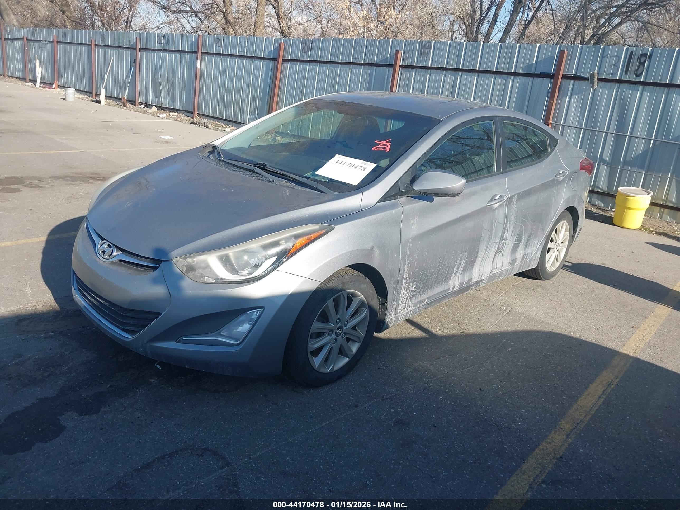HYUNDAI ELANTRA image 2