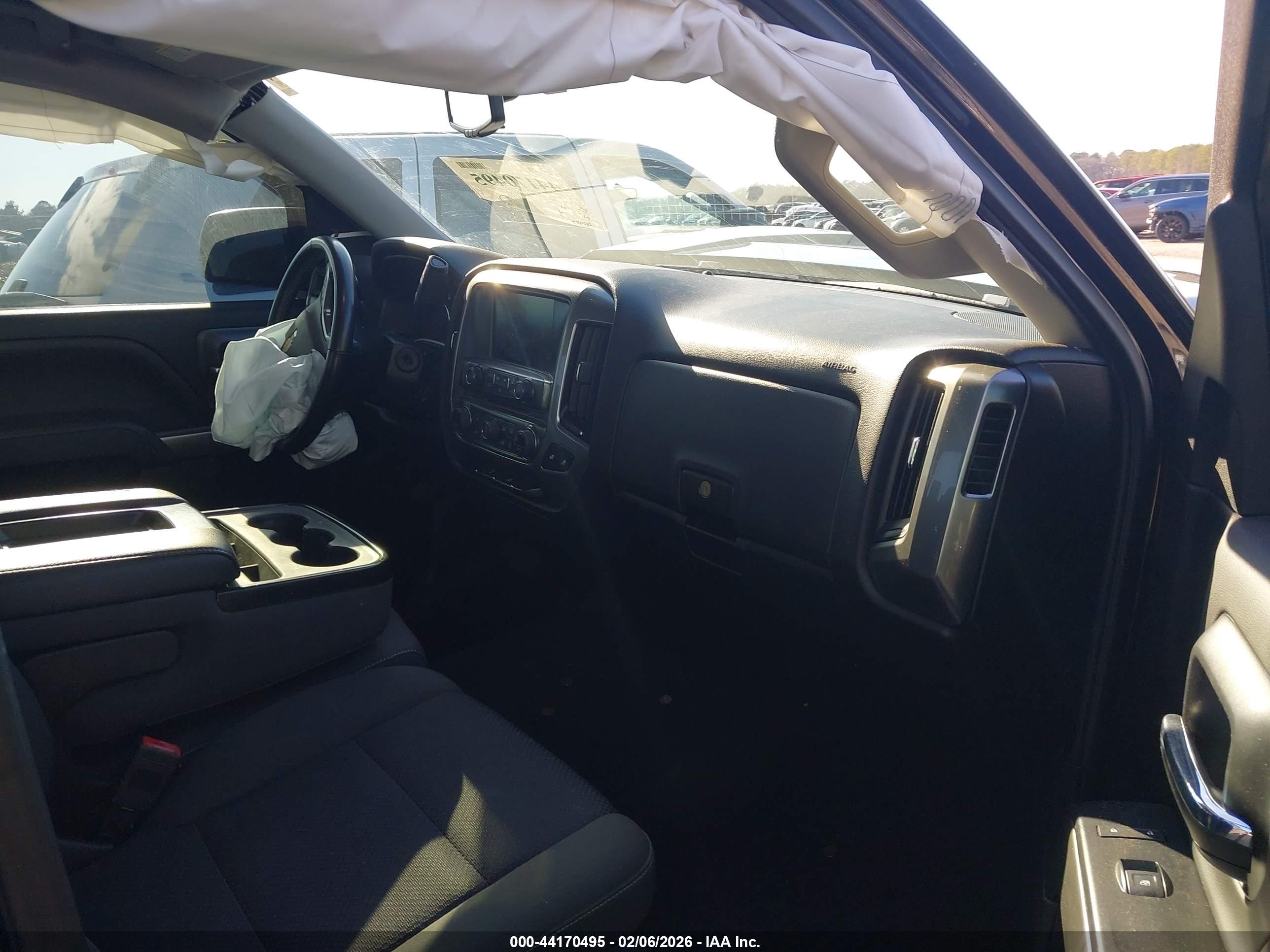 CHEVROLET SILVERADO image 5