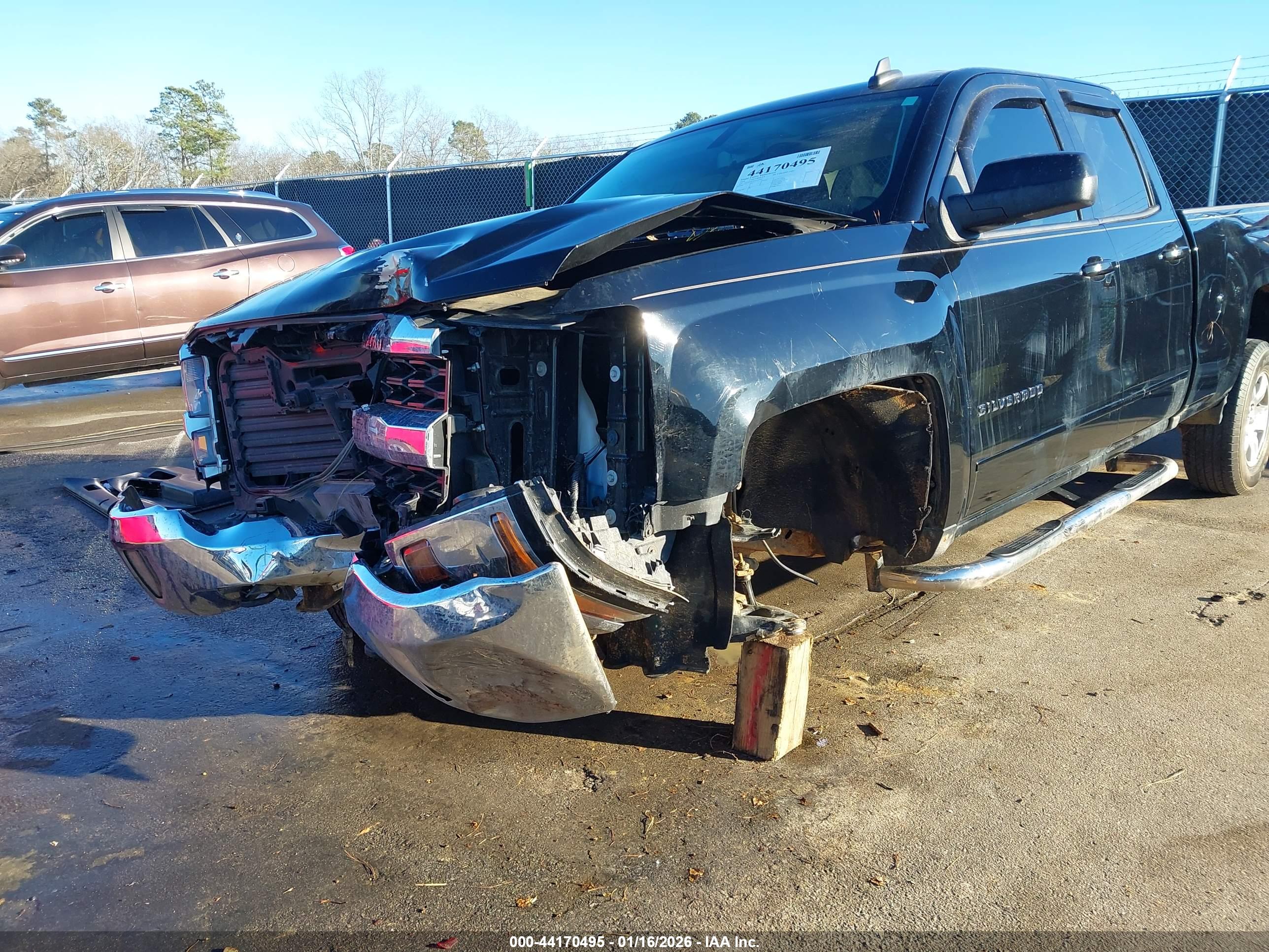 CHEVROLET SILVERADO image 6