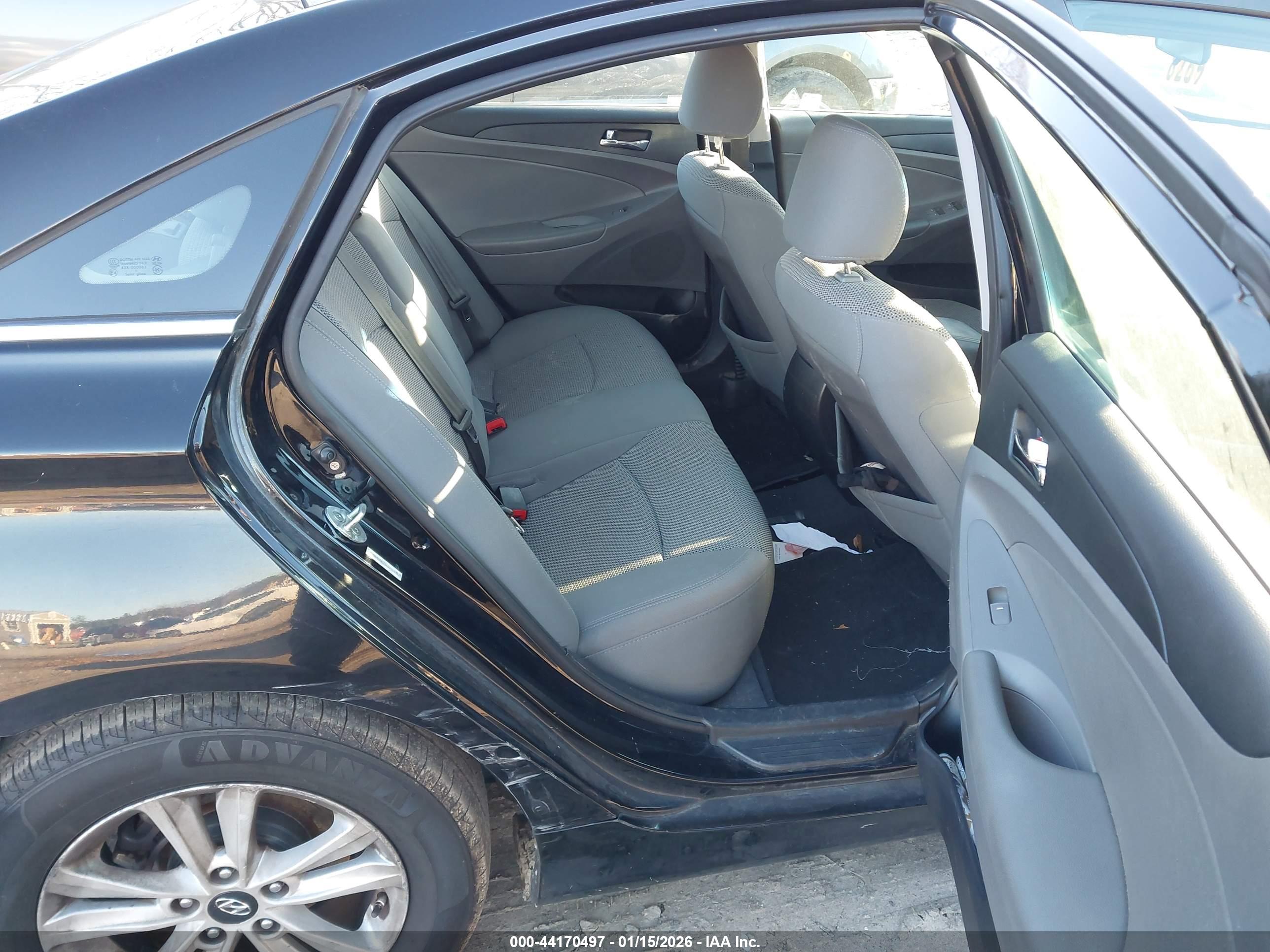 HYUNDAI SONATA image 8