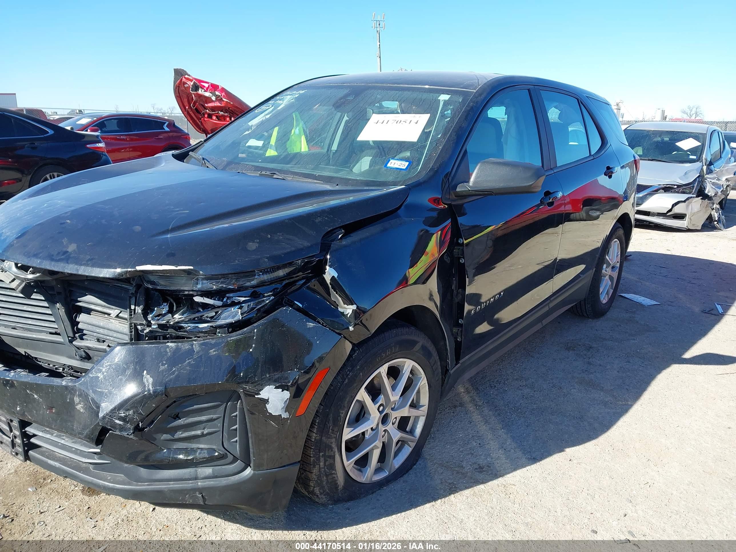 CHEVROLET EQUINOX image 2