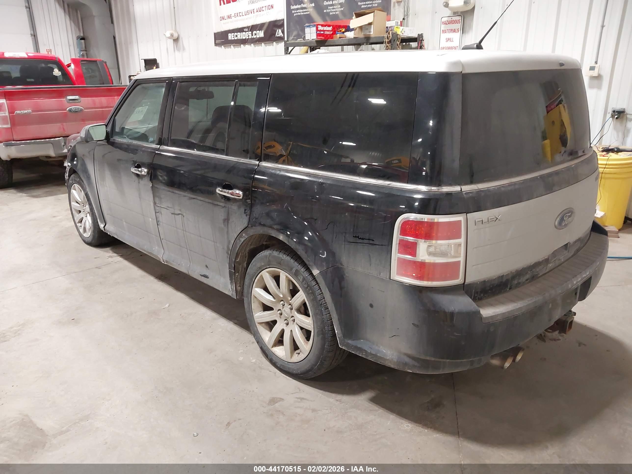 FORD FLEX image 3