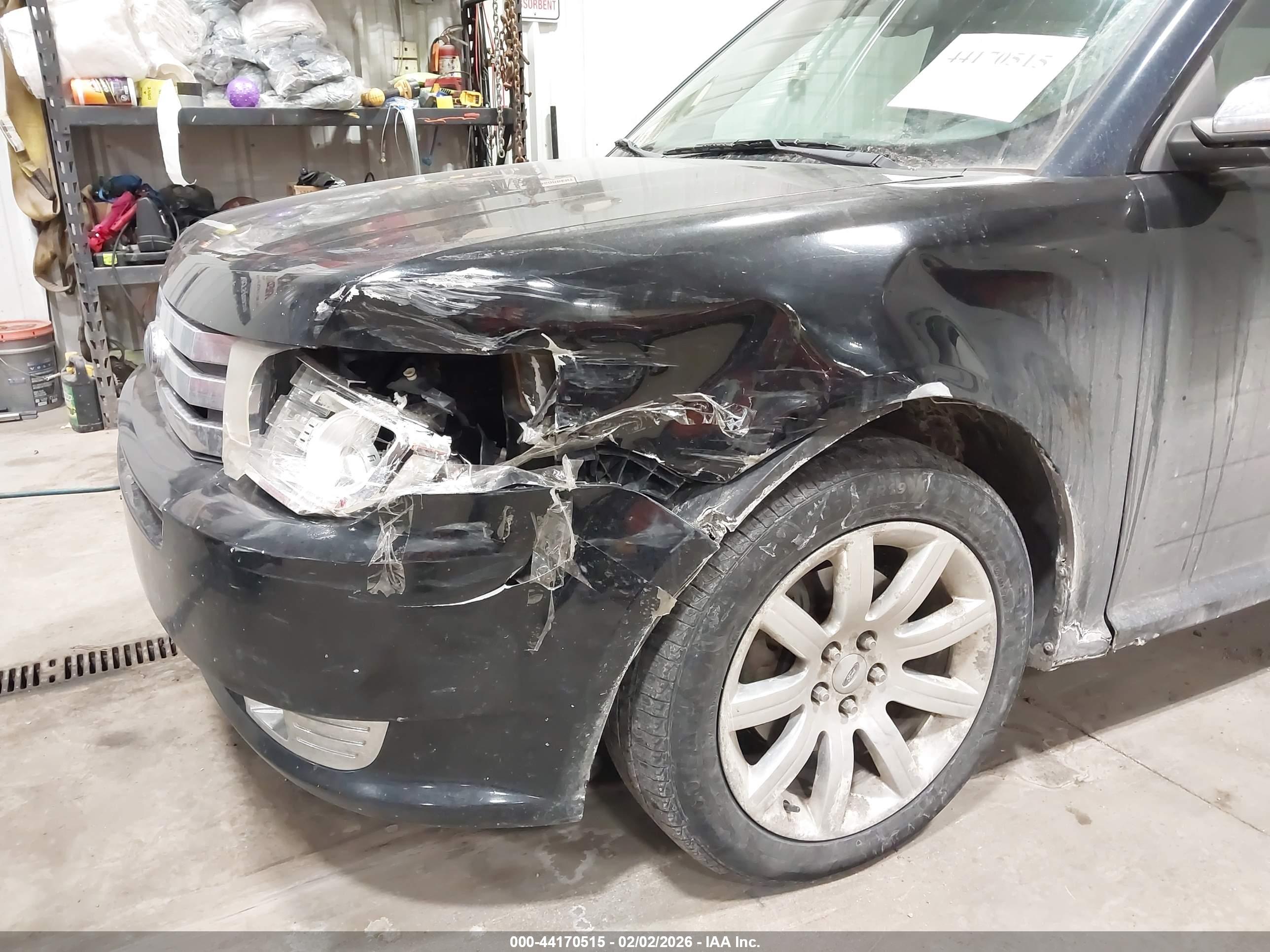 FORD FLEX image 6