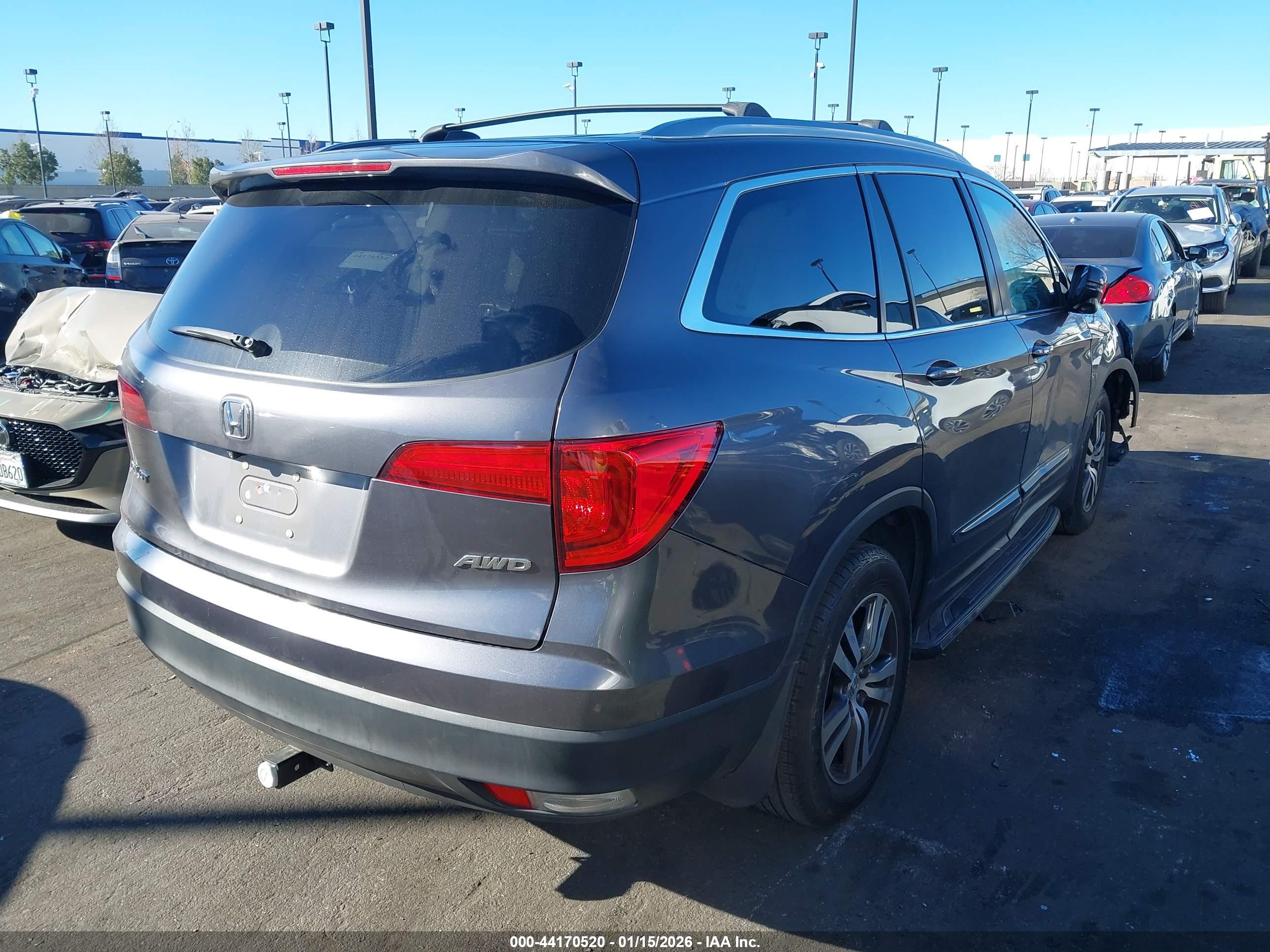 HONDA PILOT image 4