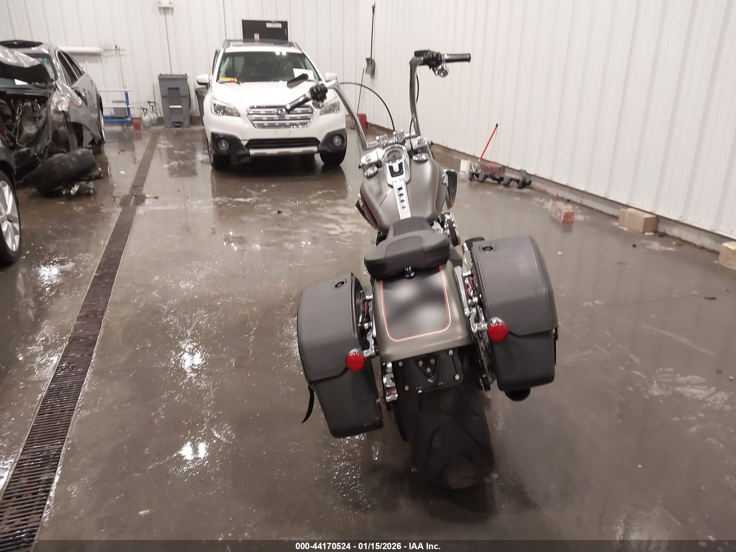 HARLEY-DAVIDSON FLFBS image 6