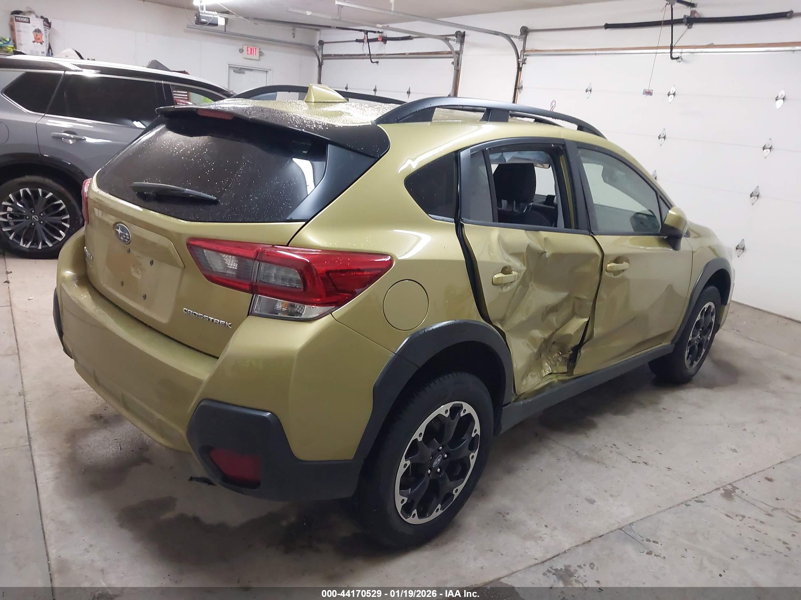 SUBARU CROSSTREK image 4