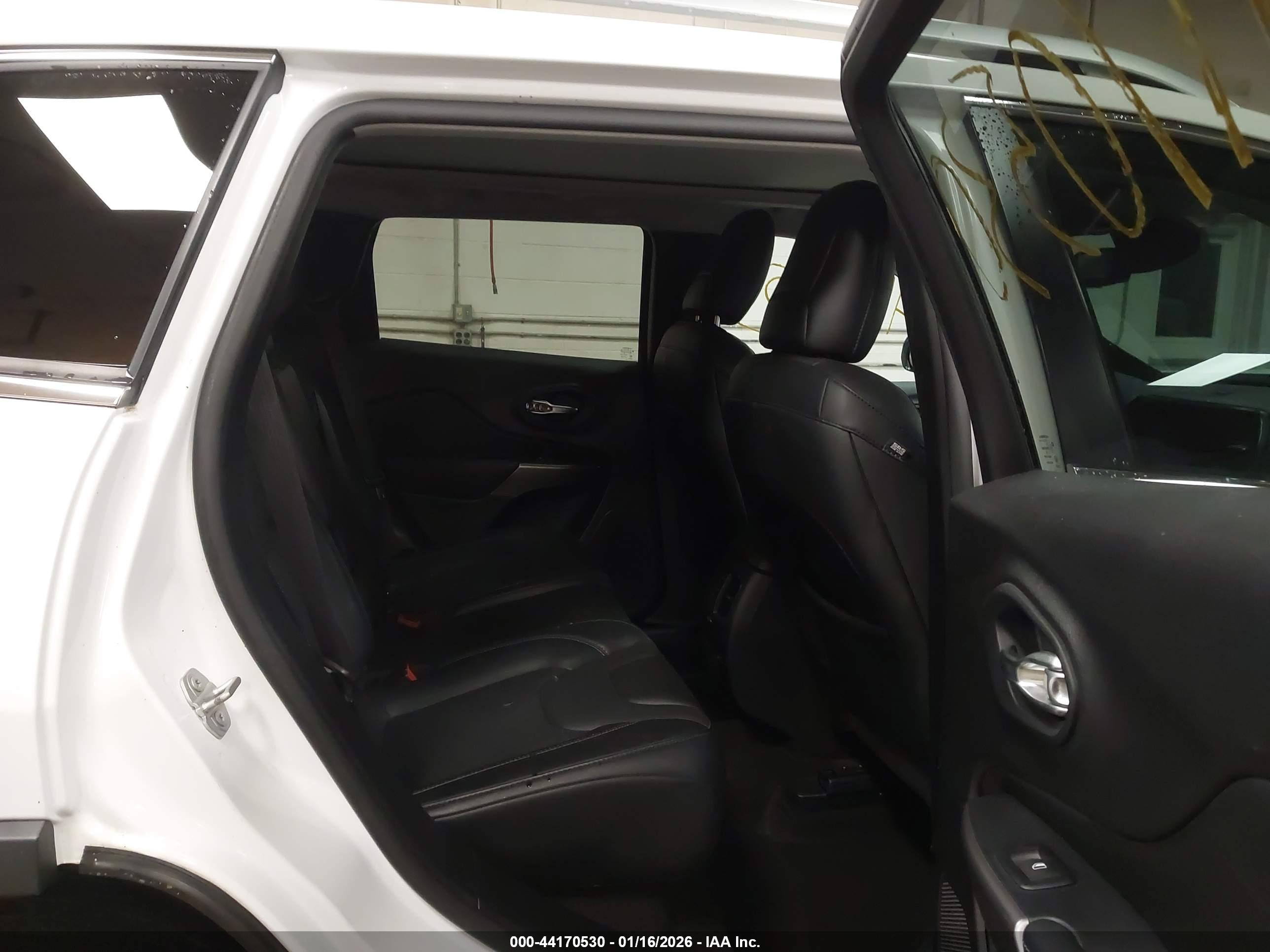 JEEP CHEROKEE image 8