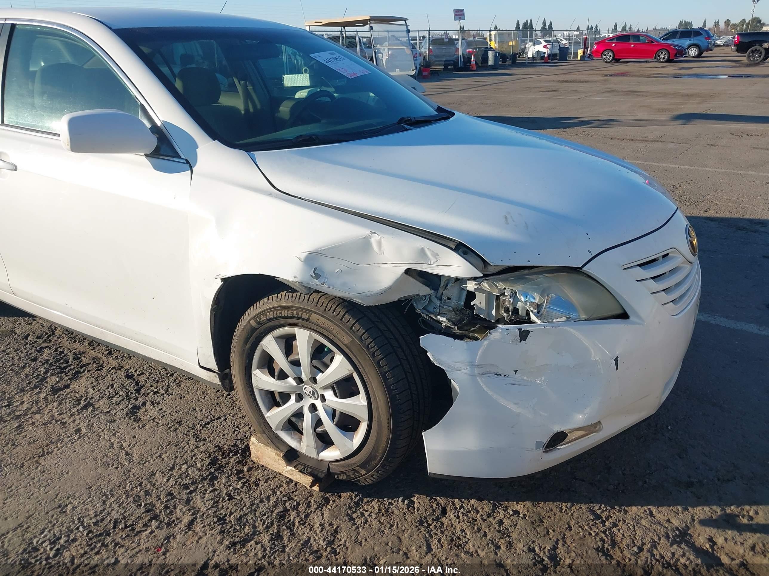 TOYOTA CAMRY image 6