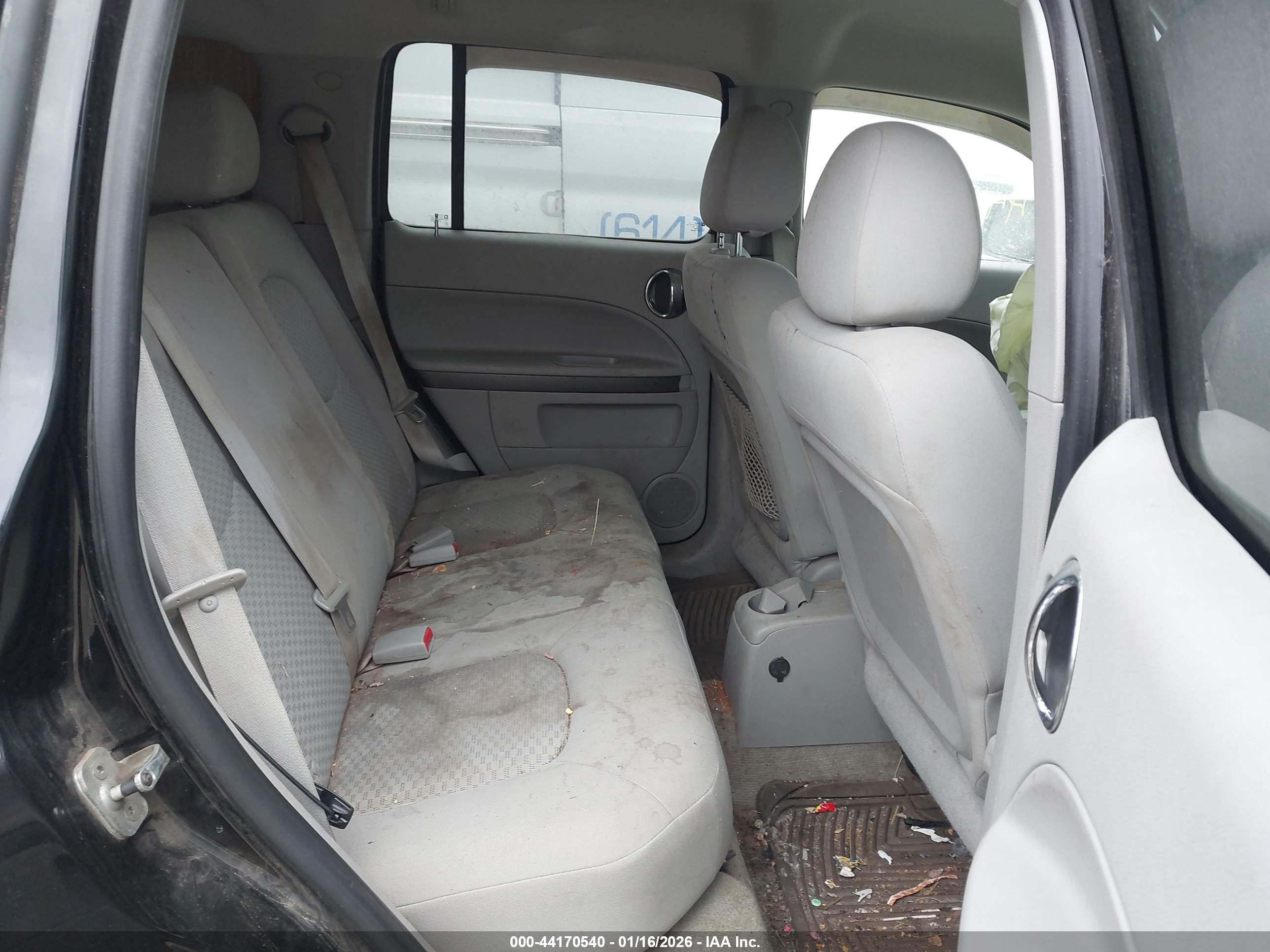 CHEVROLET HHR image 8