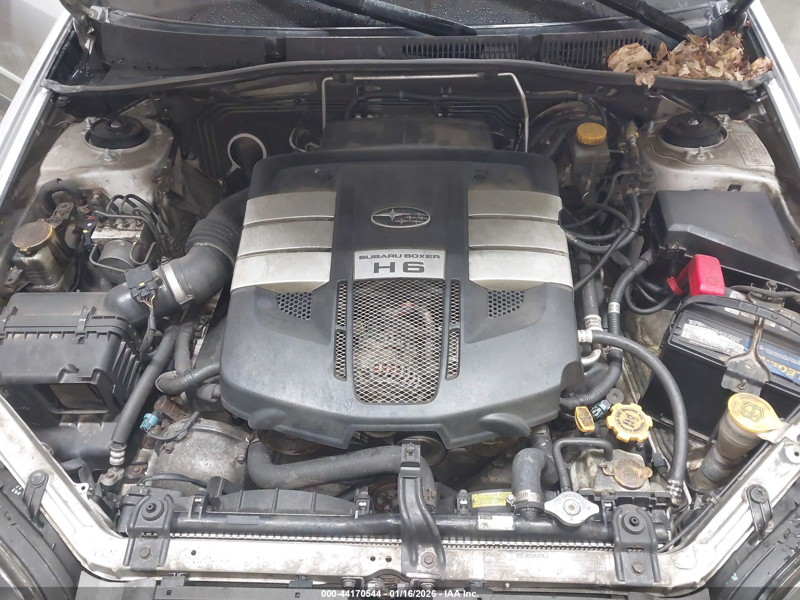 SUBARU OUTBACK image 10