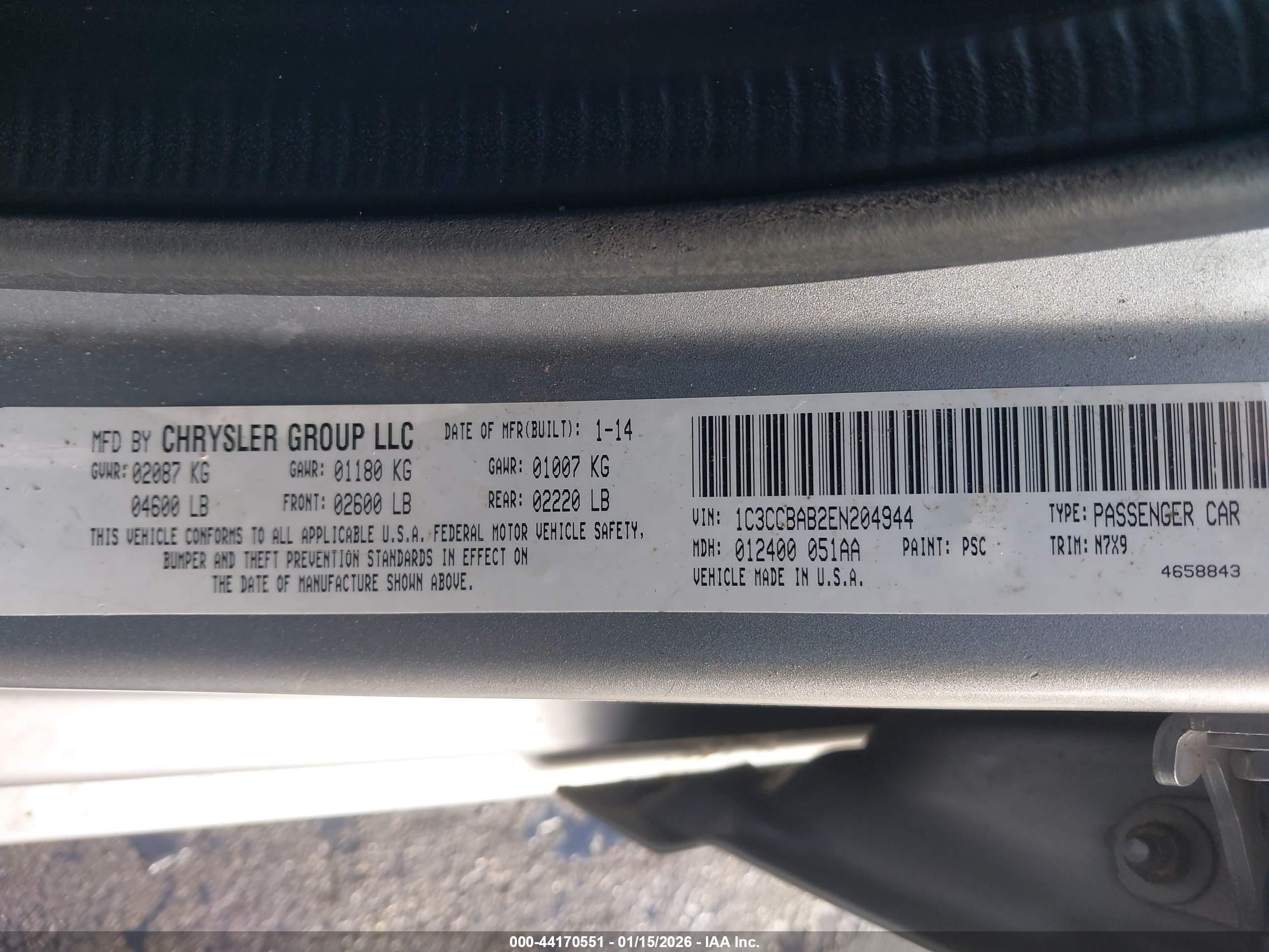 CHRYSLER 200 image 9