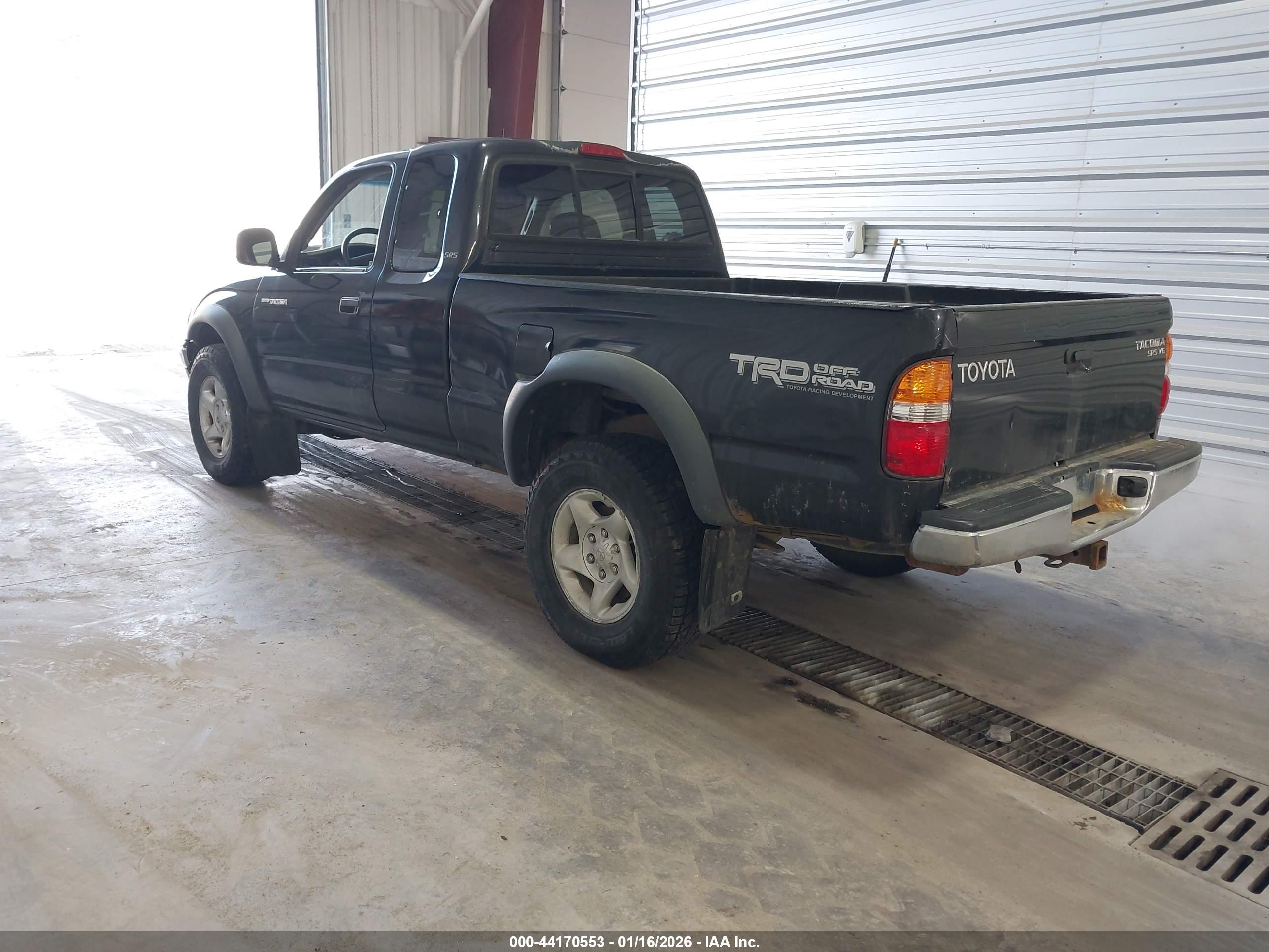 TOYOTA TACOMA image 3
