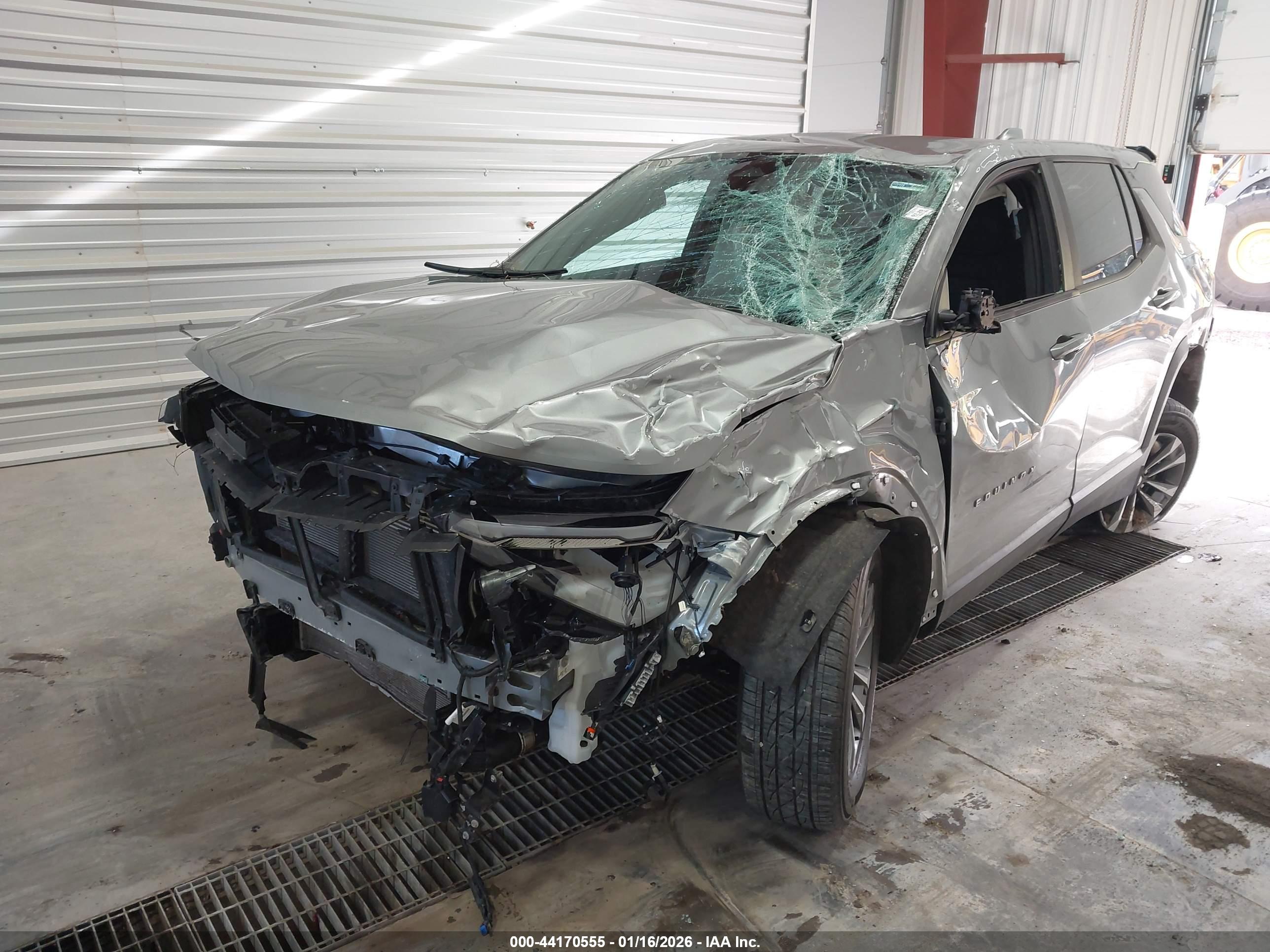 CHEVROLET EQUINOX image 6