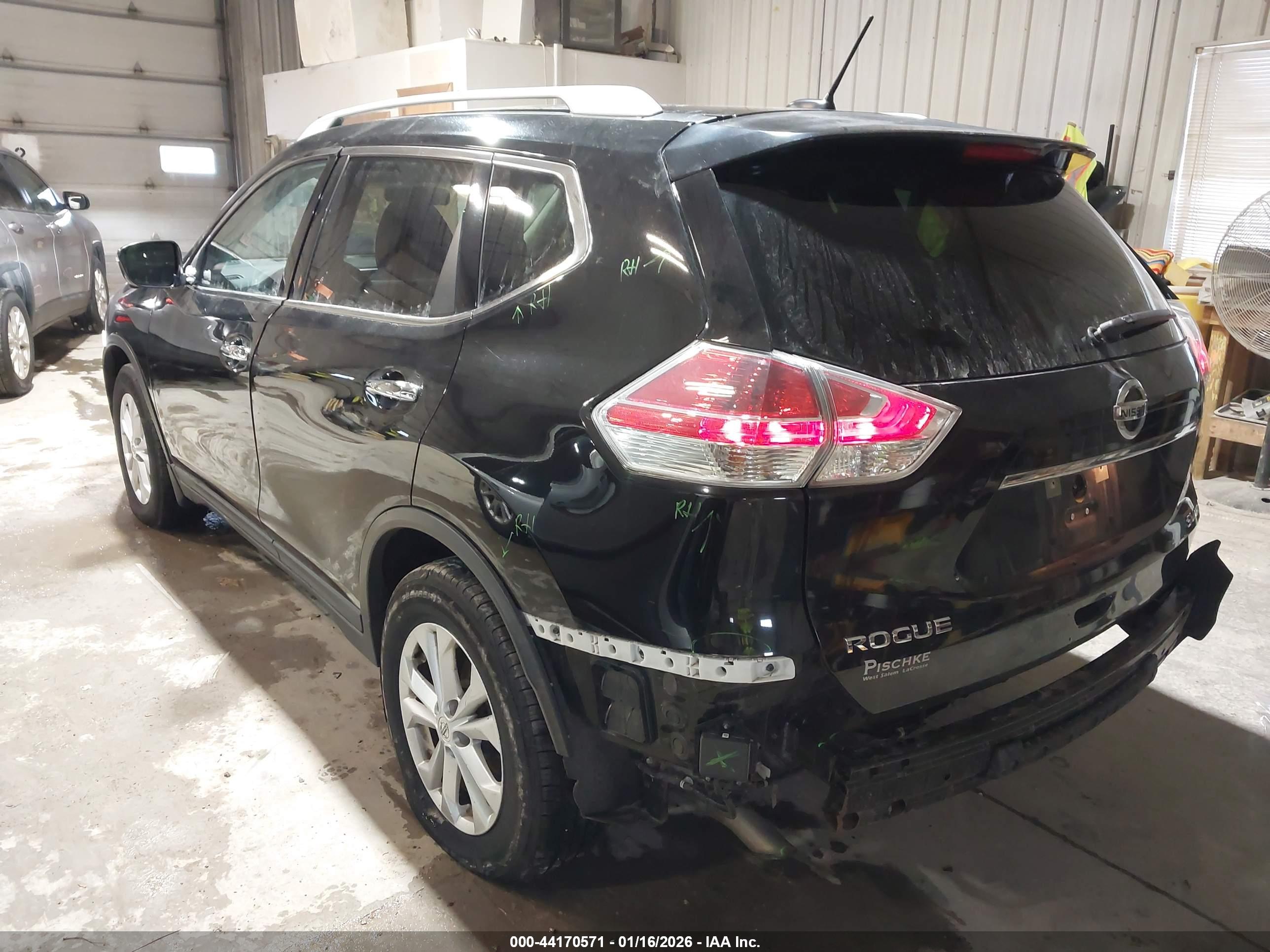 NISSAN ROGUE image 3