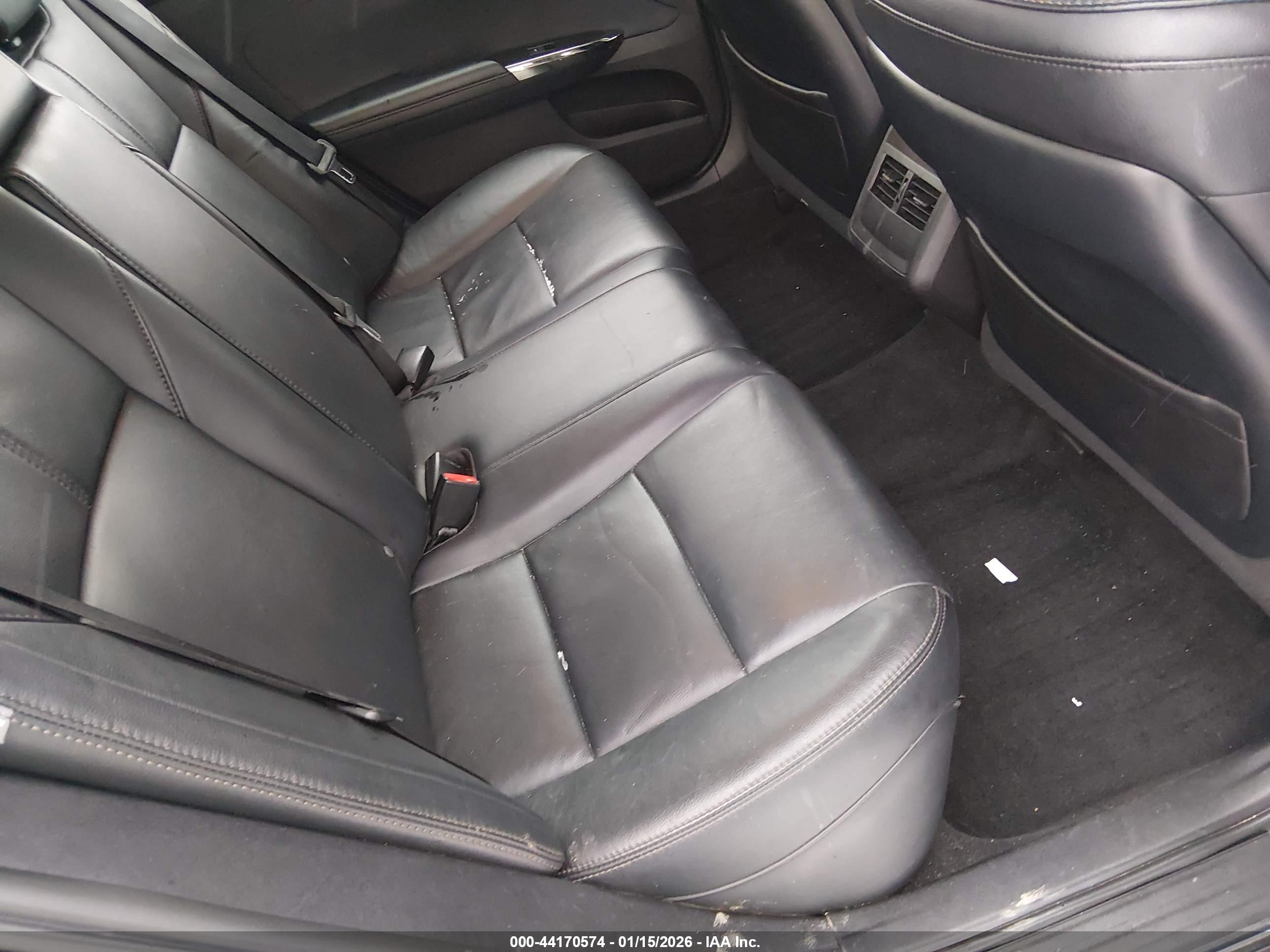 TOYOTA AVALON image 8