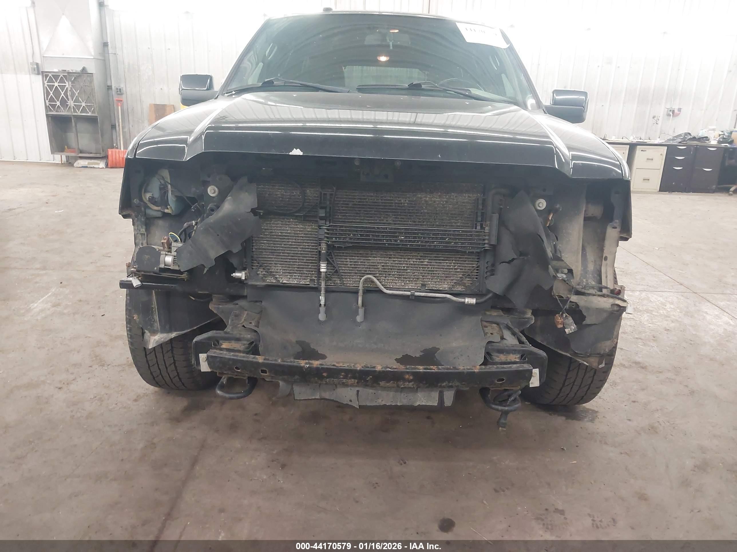 FORD EXPEDITION image 6