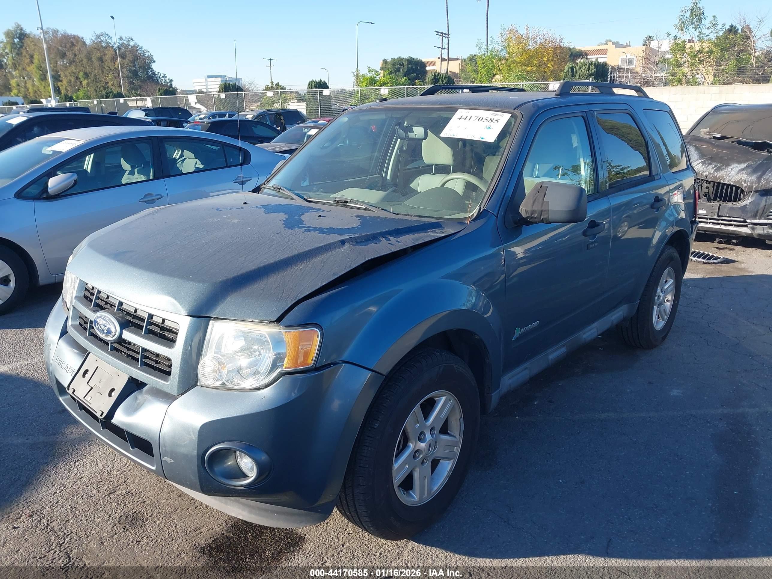FORD ESCAPE image 2